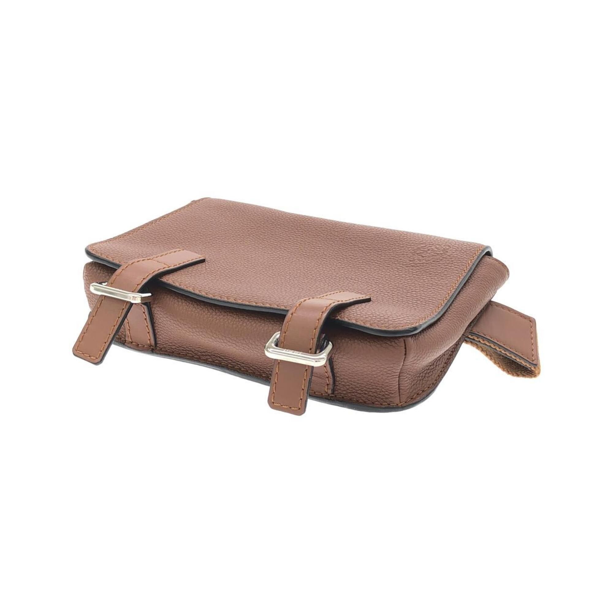 Leather Shoulder Bag (Pre-Owned) - Loewe - Modalova