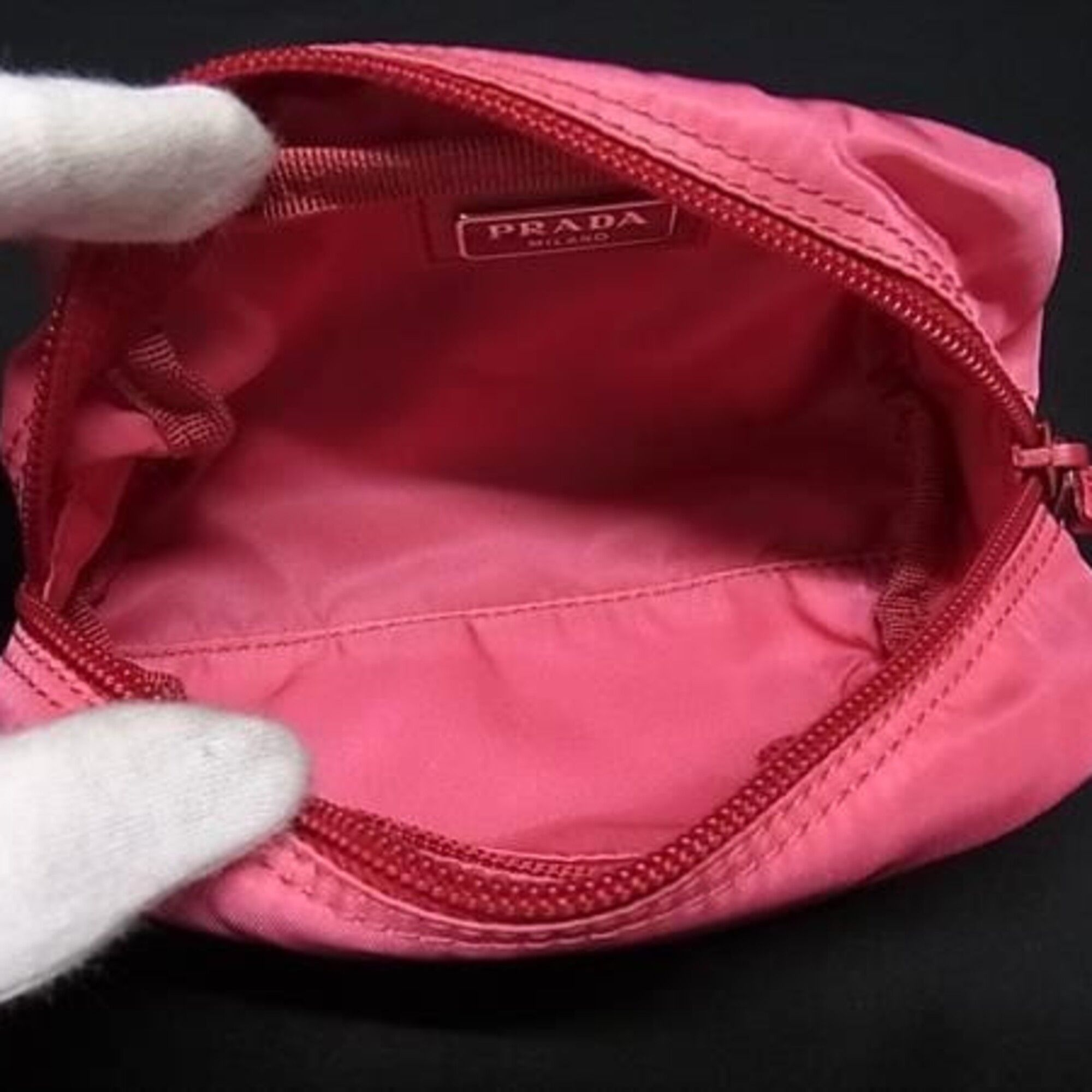 Tessuto Saffiano Triangle Pouch (Pre-Owned) - Prada - Modalova