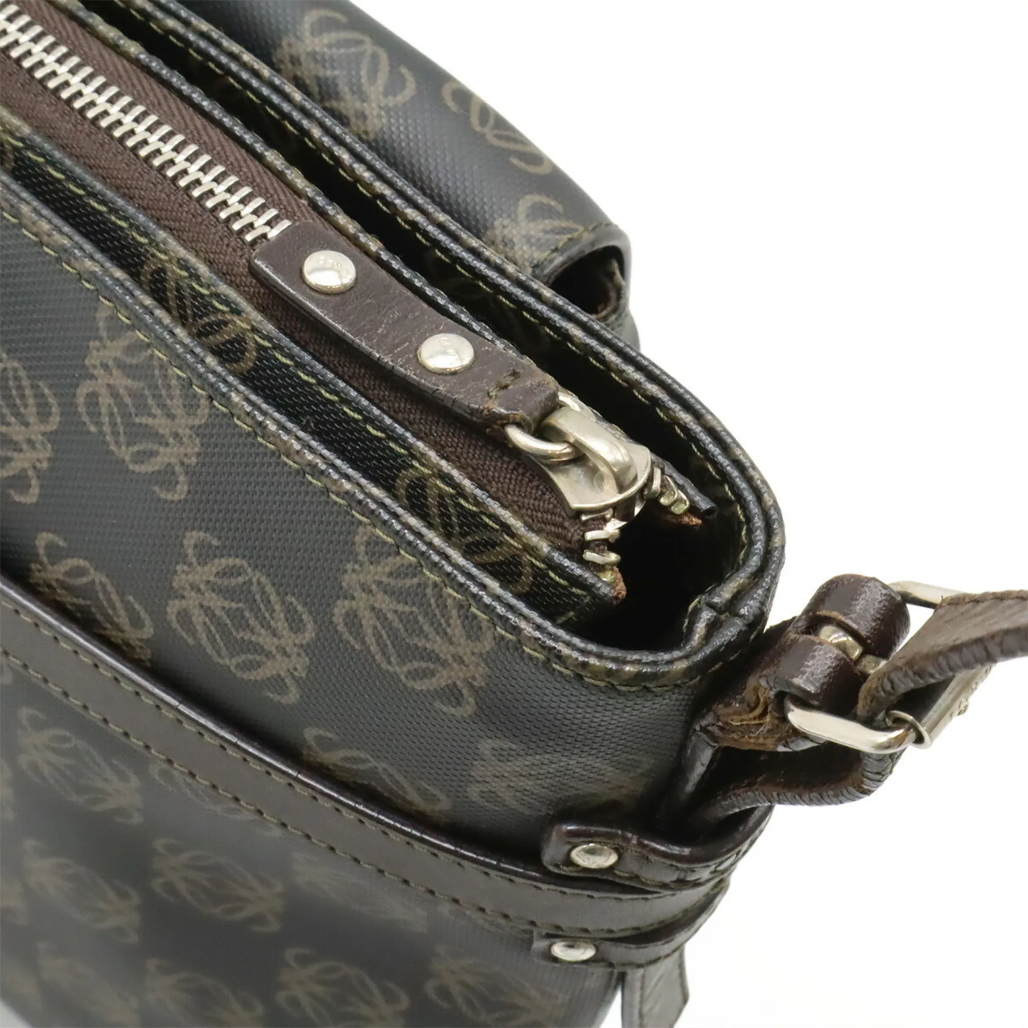 Coated Canvas Leather Shoulder Bag (Pre-Owned) - Loewe - Modalova