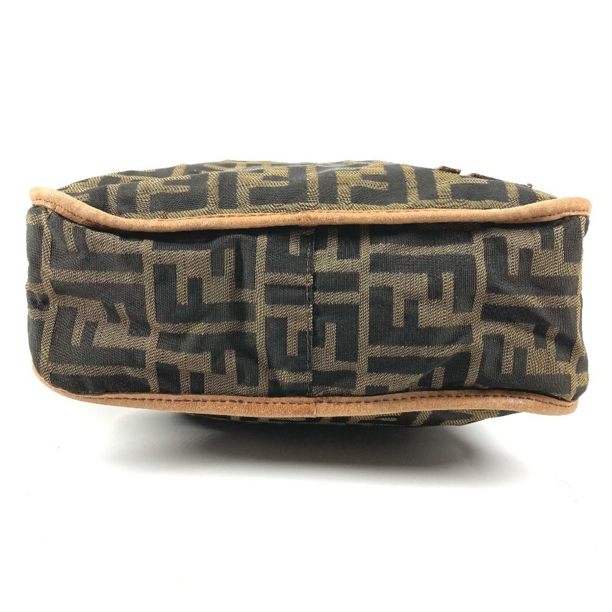 Leather Pochette Shoulder Bag (Pre-Owned) - Fendi - Modalova