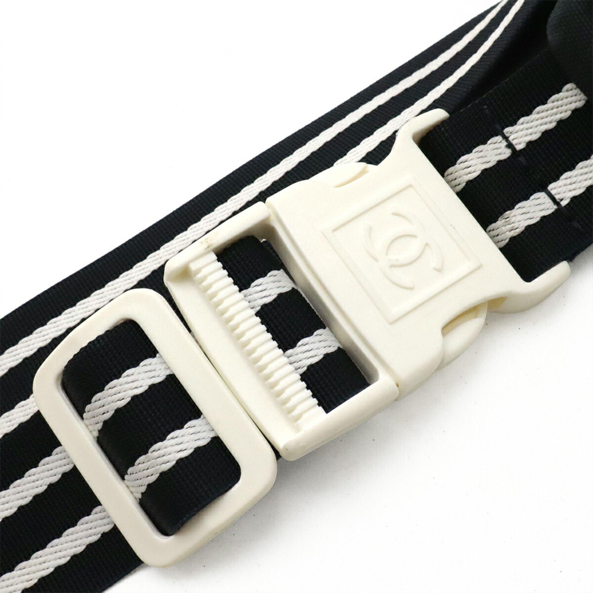 Sport Canvas Fanny Pack (Pre-Owned) - Chanel - Modalova