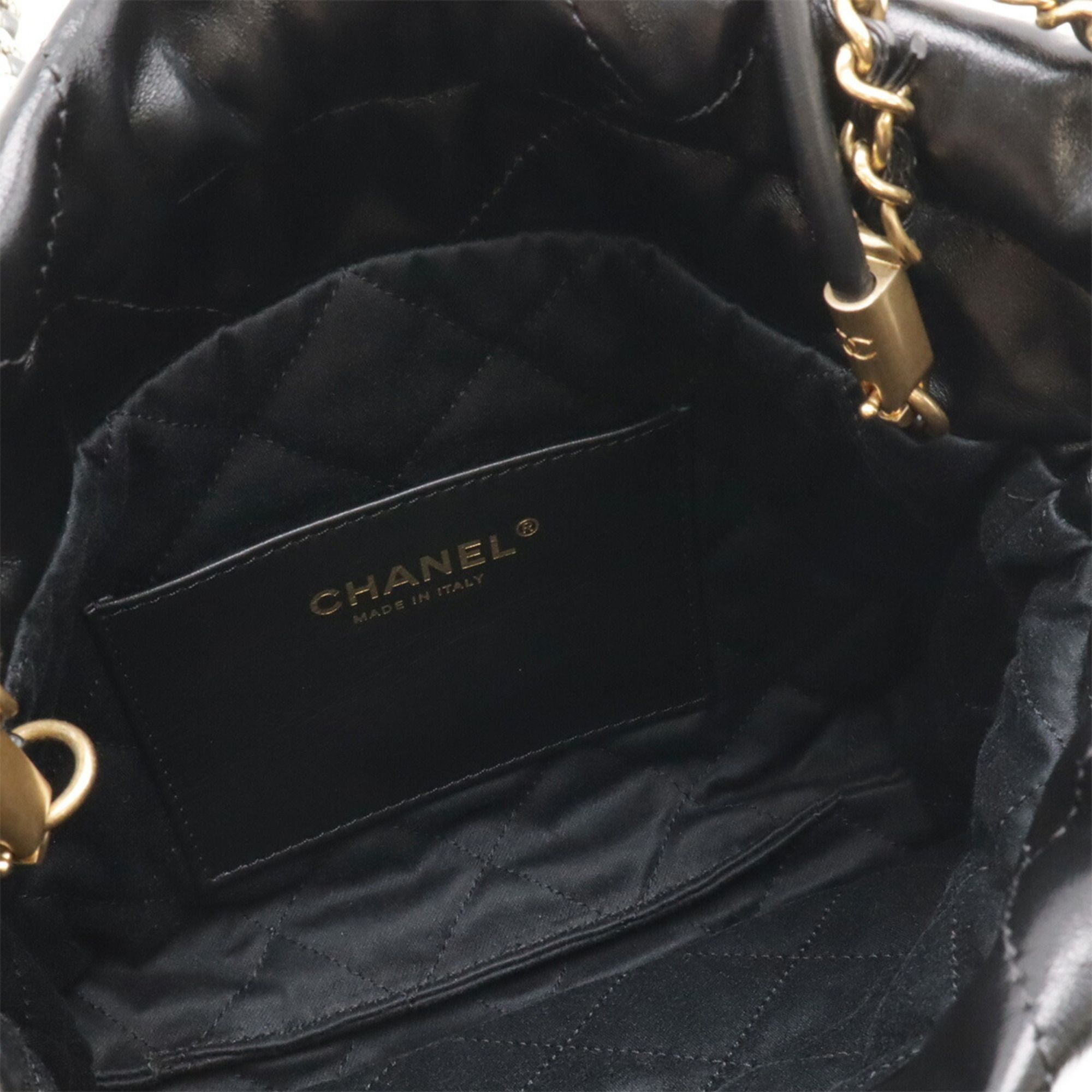 Patent Leather Leather Shoulder Bag (Pre-Owned) - Chanel - Modalova