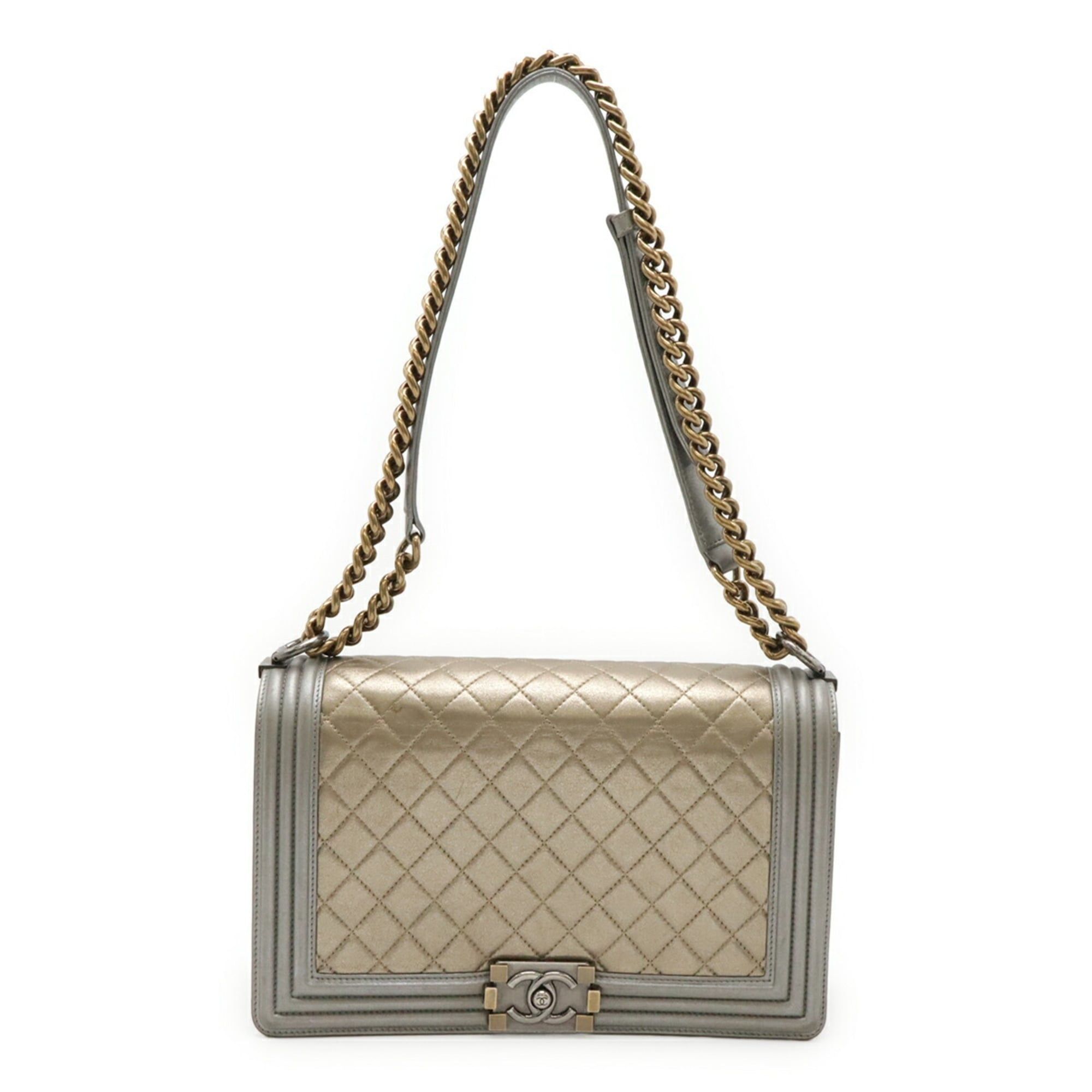 Matelasse Leather Shoulder Bag (Pre-Owned) - Chanel - Modalova
