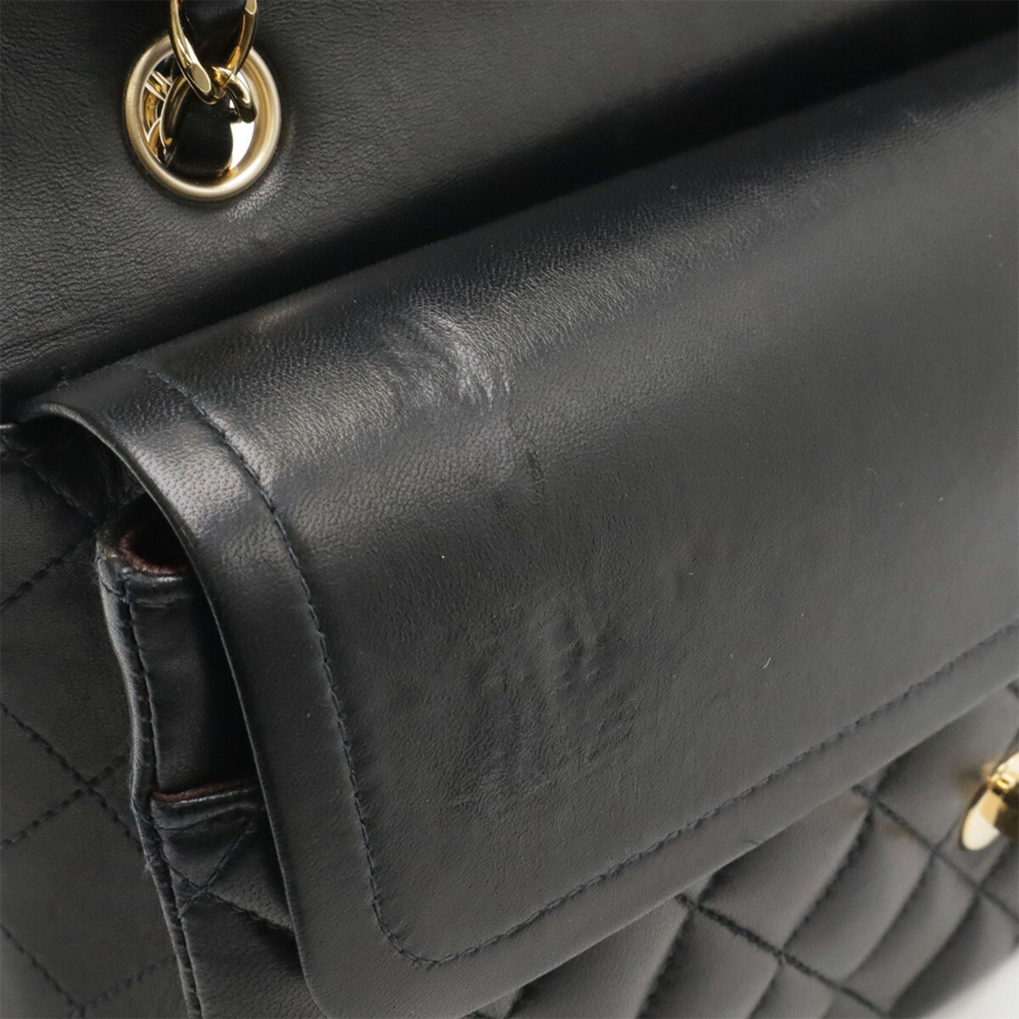 Matelasse Leather Shoulder Bag (Pre-Owned) - Chanel - Modalova