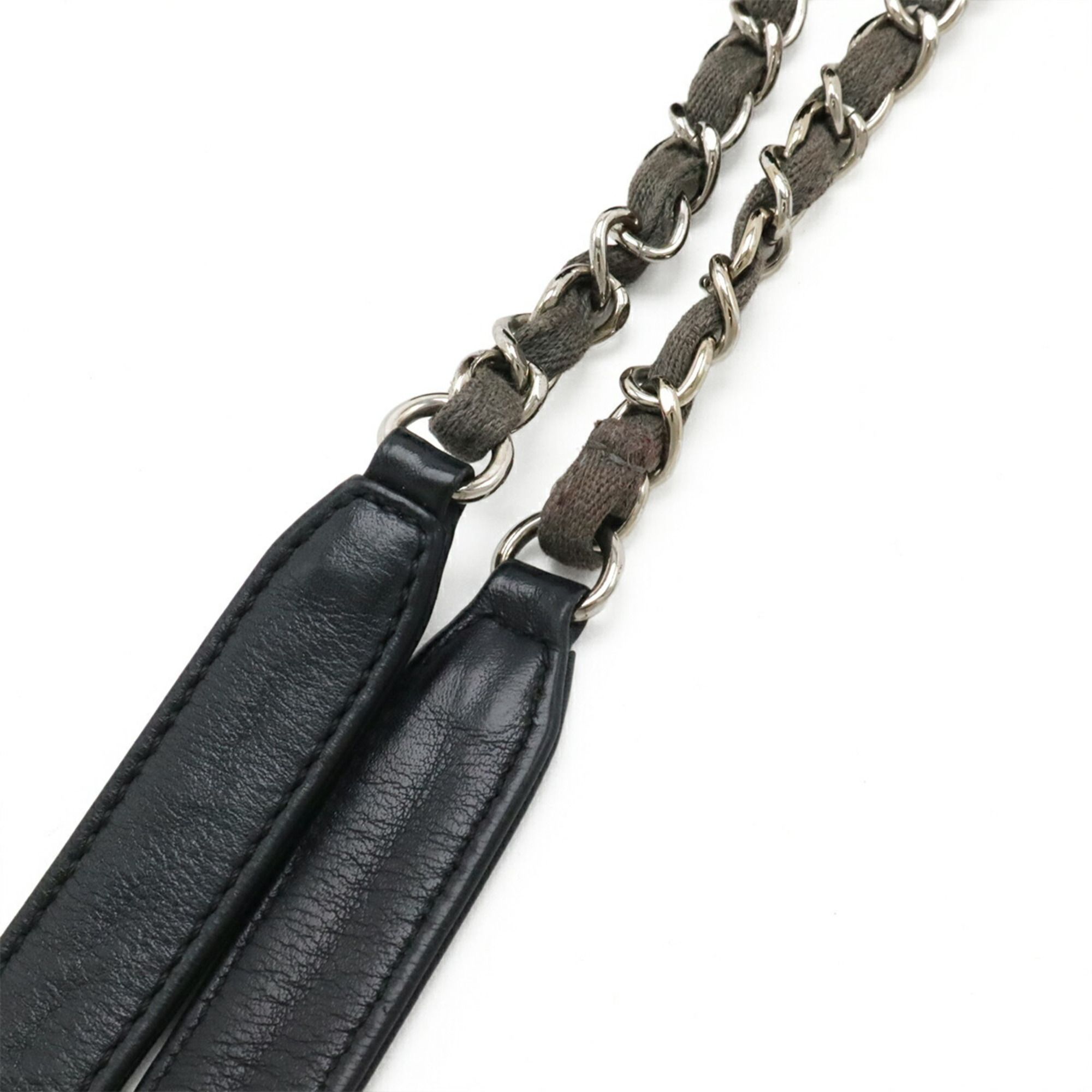 Canvas Leather Shoulder Bag (Pre-Owned) - Chanel - Modalova