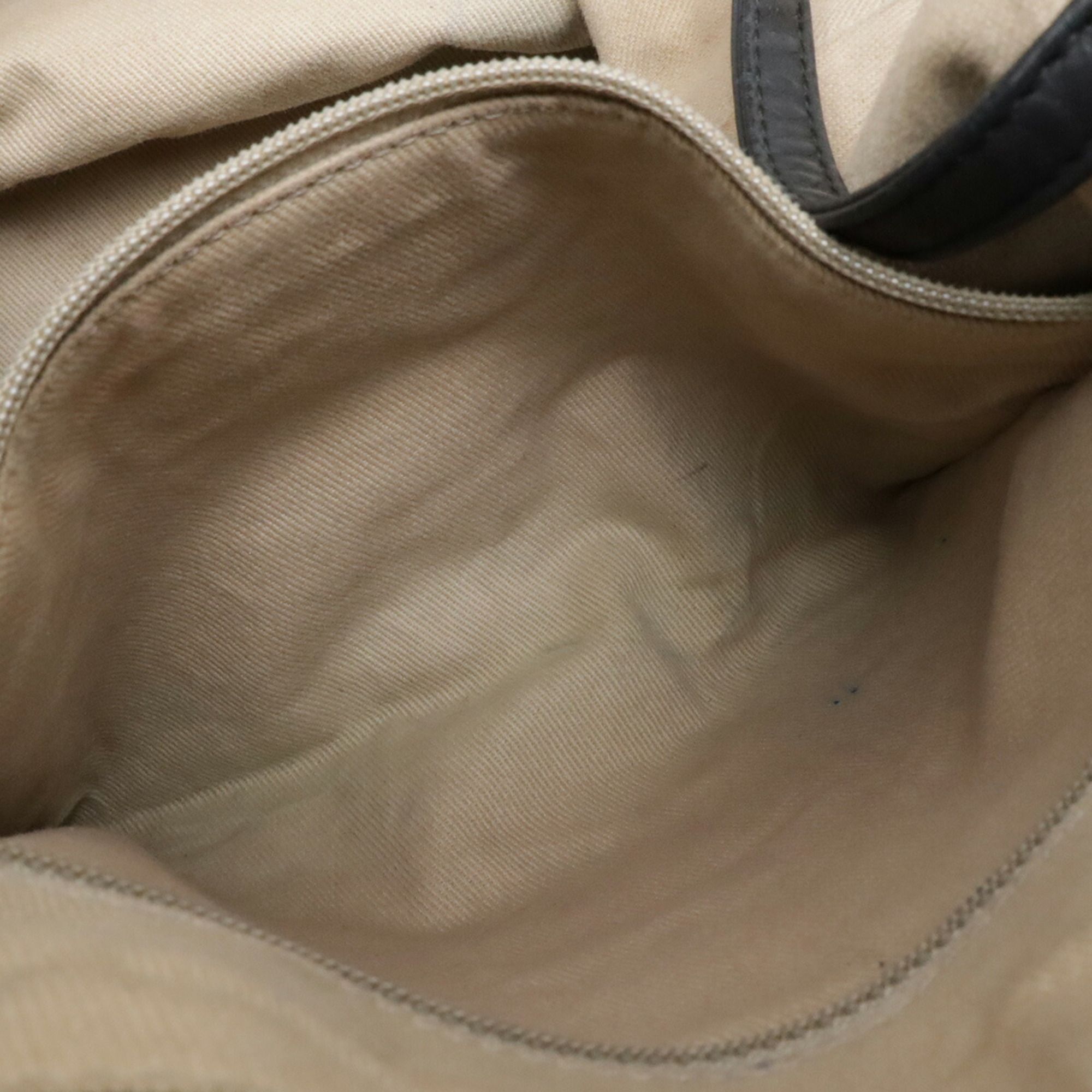 Canvas Leather Shoulder Bag (Pre-Owned) - Chanel - Modalova