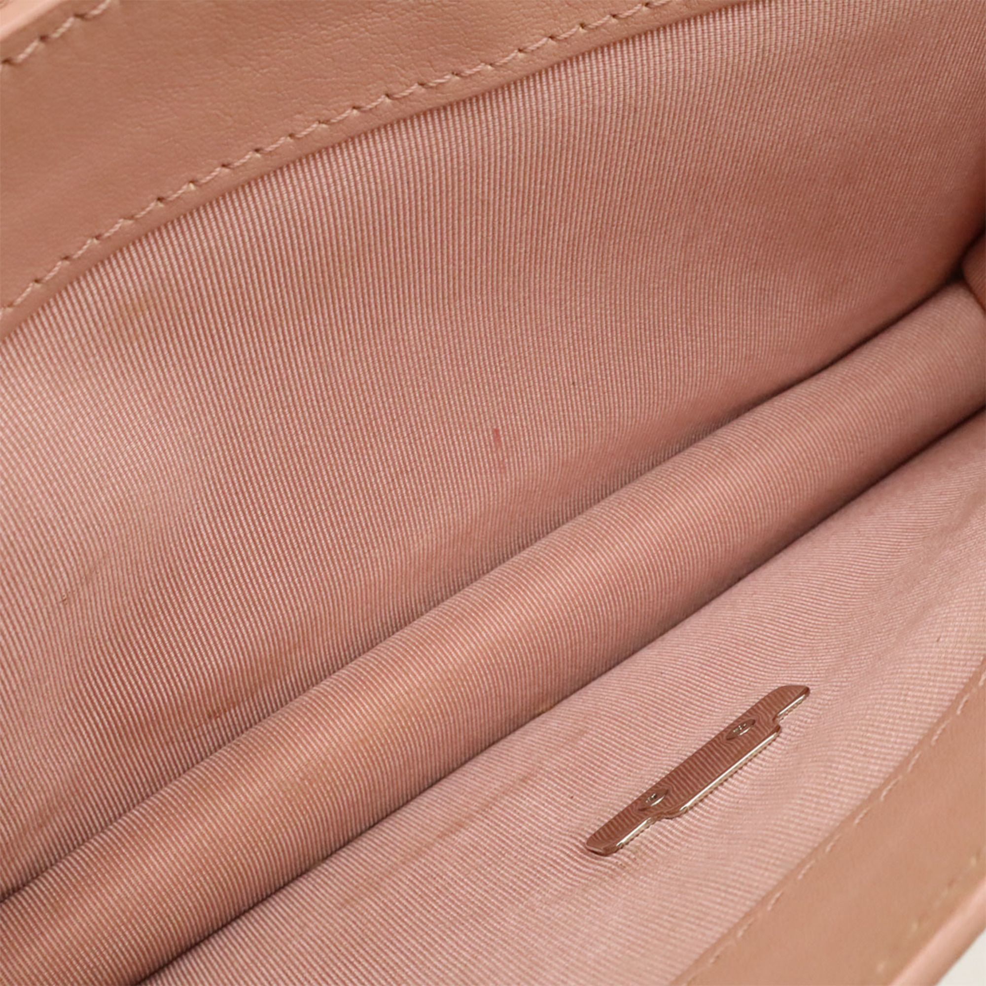 Leather Shoulder Bag (Pre-Owned) - Chanel - Modalova
