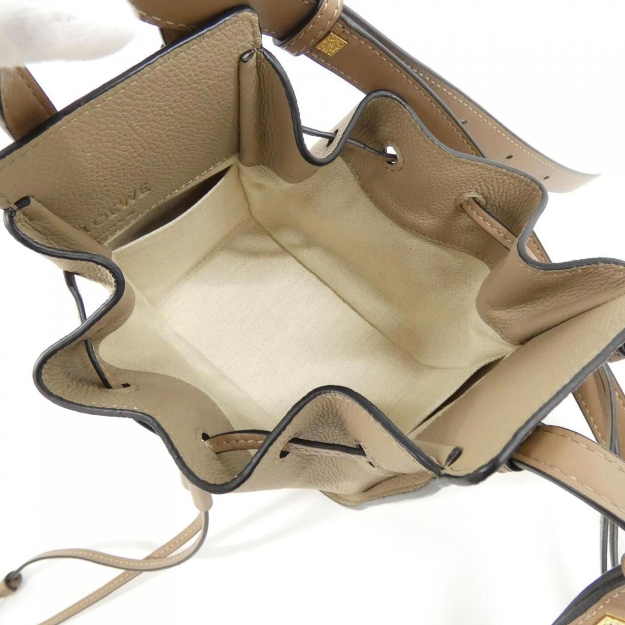 Leather Shoulder Bag (Pre-Owned) - Loewe - Modalova