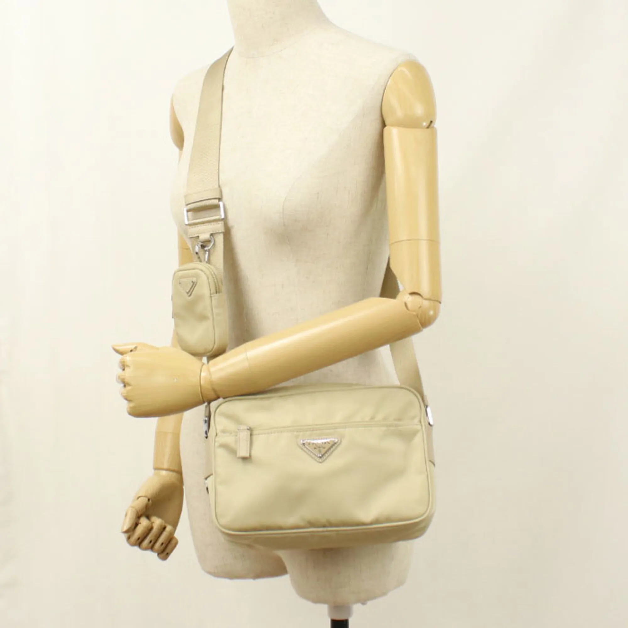 Nylon Shoulder Bag (Pre-Owned) - Prada - Modalova