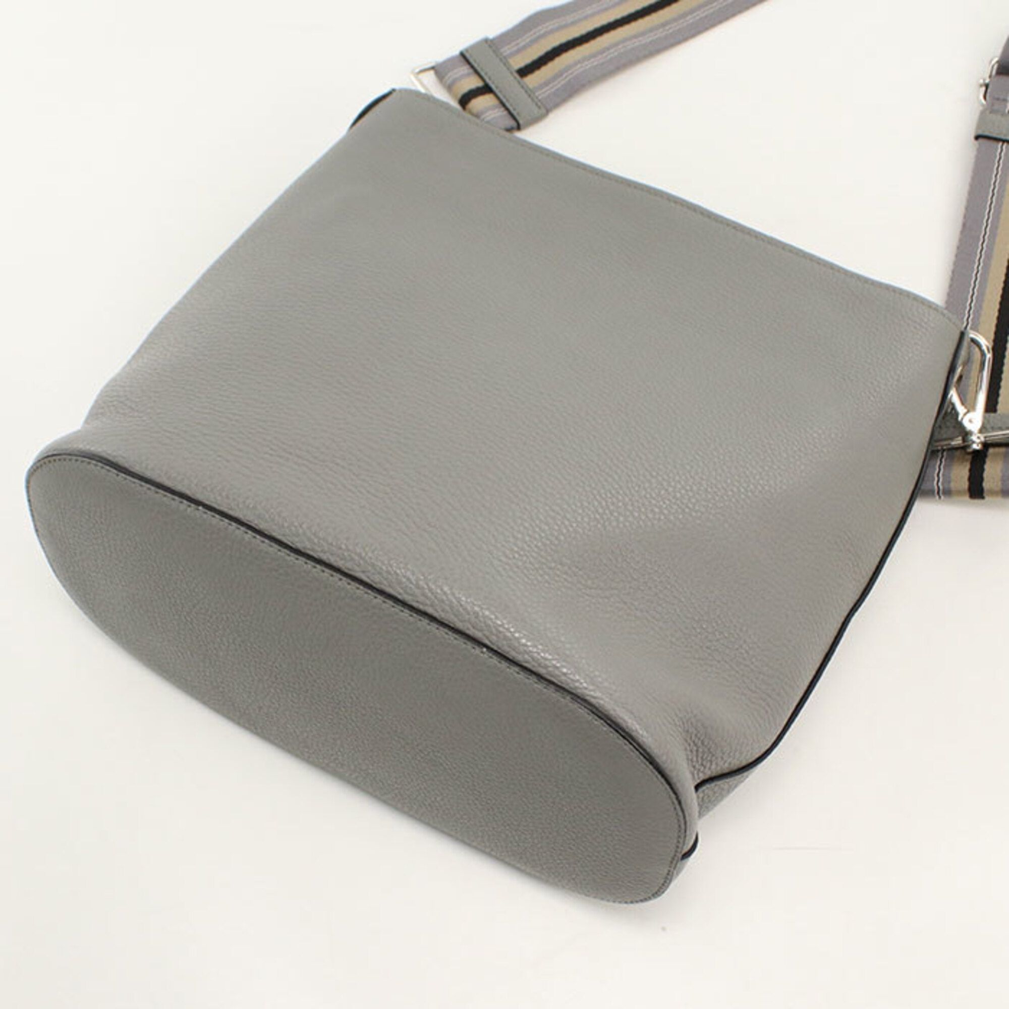 Leather Shoulder Bag (Pre-Owned) - Prada - Modalova