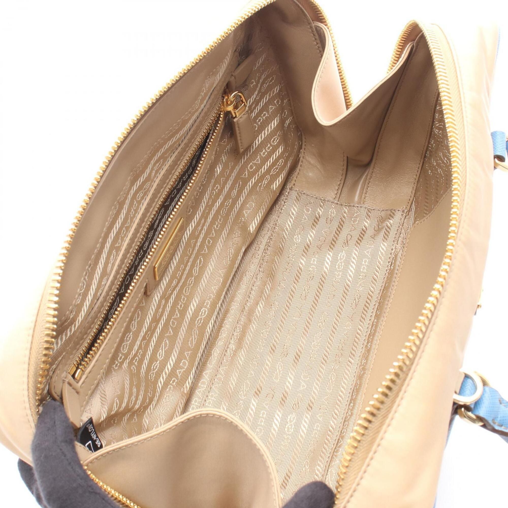 Nylon Saffiano Triangle Handbag (Pre-Owned) - Prada - Modalova