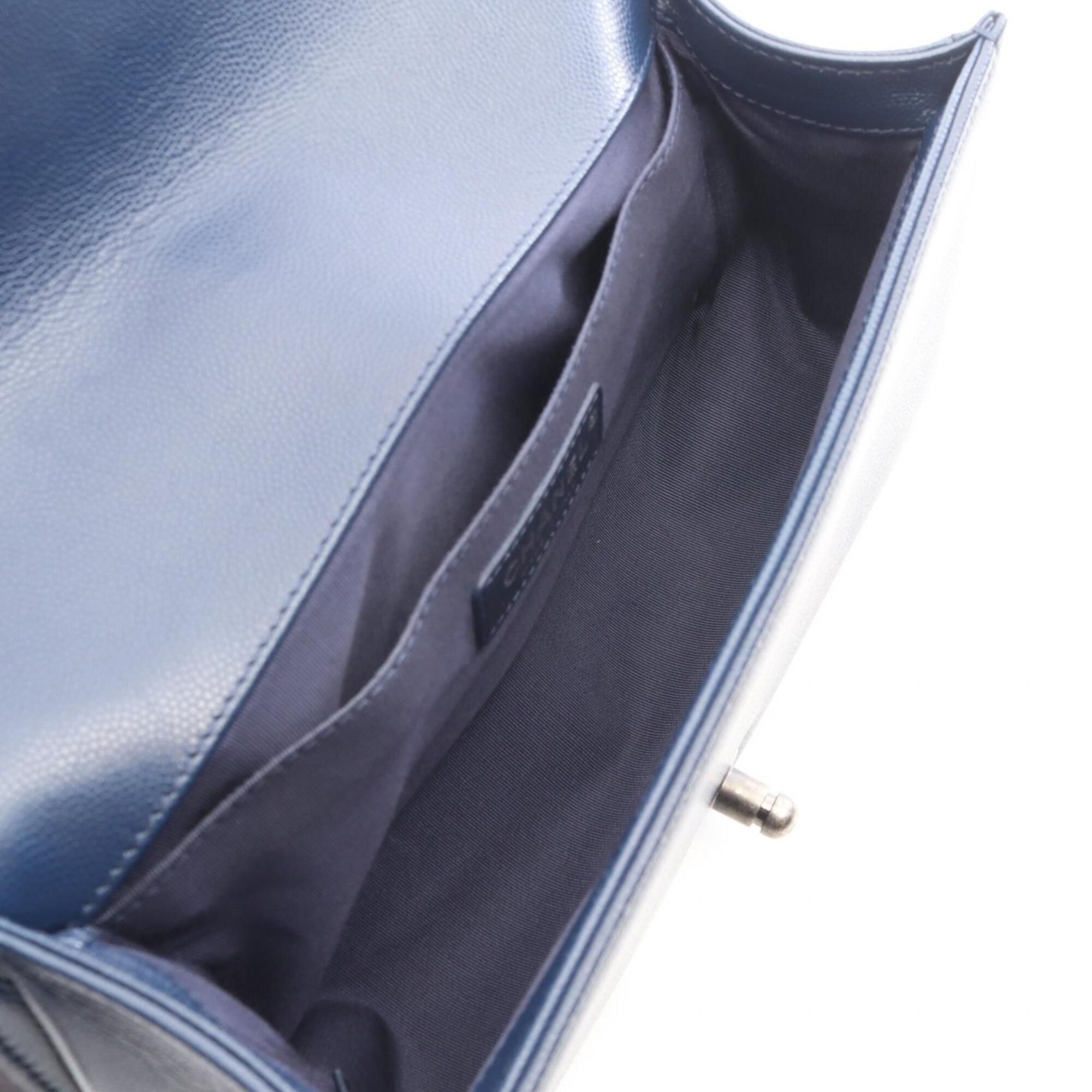Grained Calfskin Shoulder Bag (Pre-Owned) - Chanel - Modalova