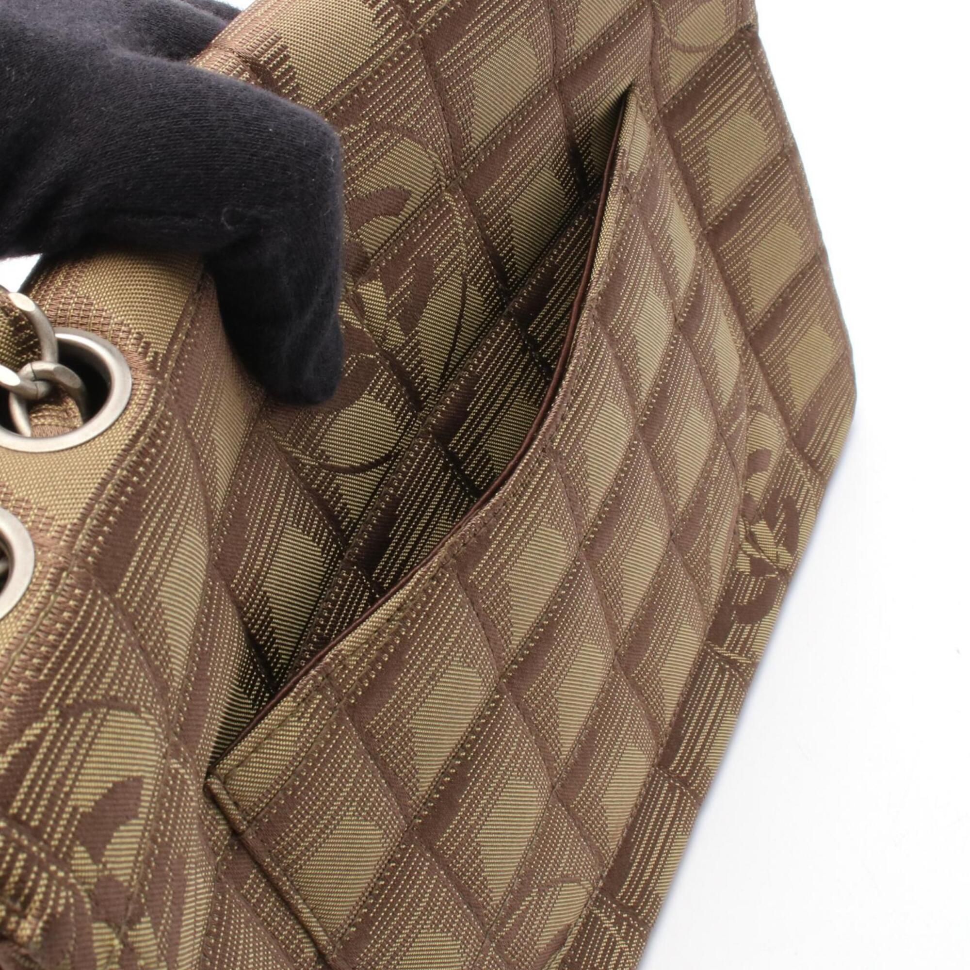 Leather Nylon Canvas Handbag Shoulder Bag (Pre-Owned) - Chanel - Modalova