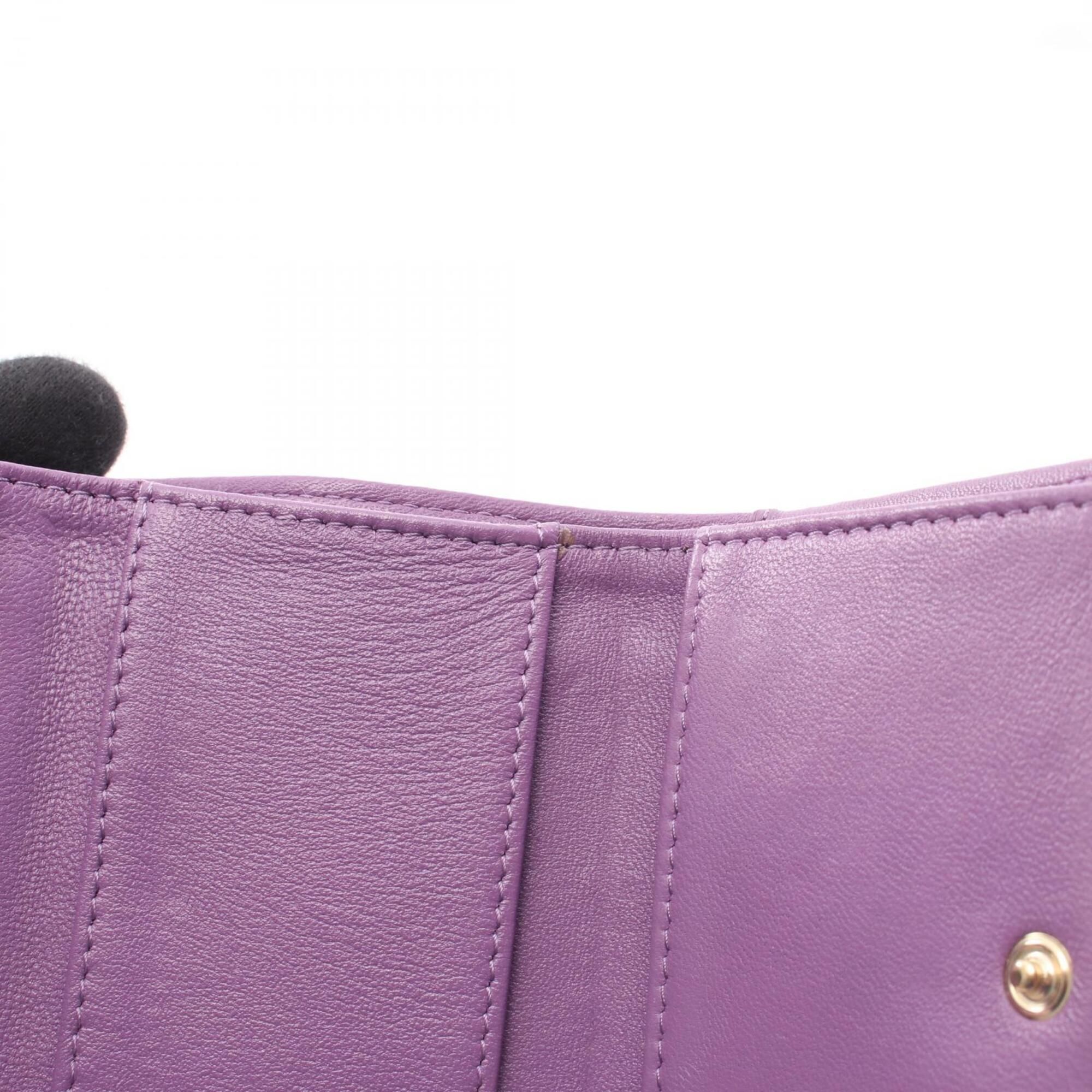 Leather Wallet (Tri-Fold) (Pre-Owned) - Chanel - Modalova