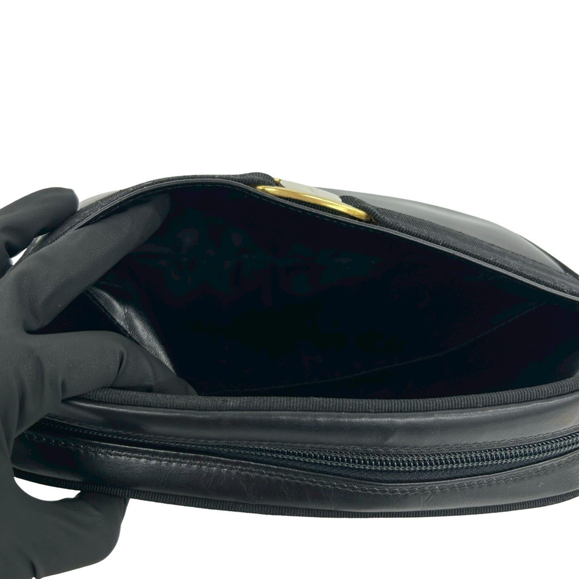 Leather Shoulder Bag (Pre-Owned) - Salvatore Ferragamo - Modalova