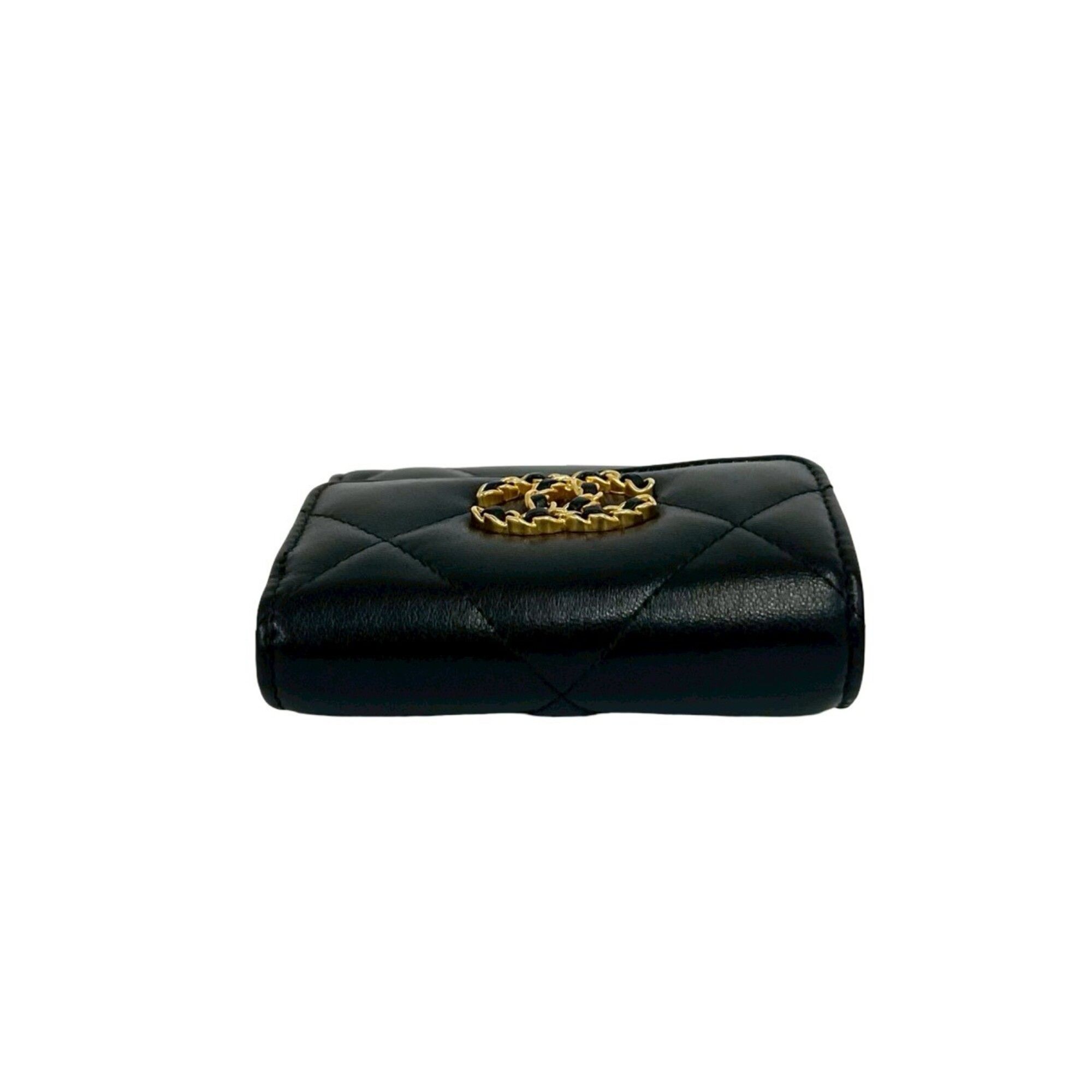 Leather Wallet (Tri-Fold) (Pre-Owned) - Chanel - Modalova