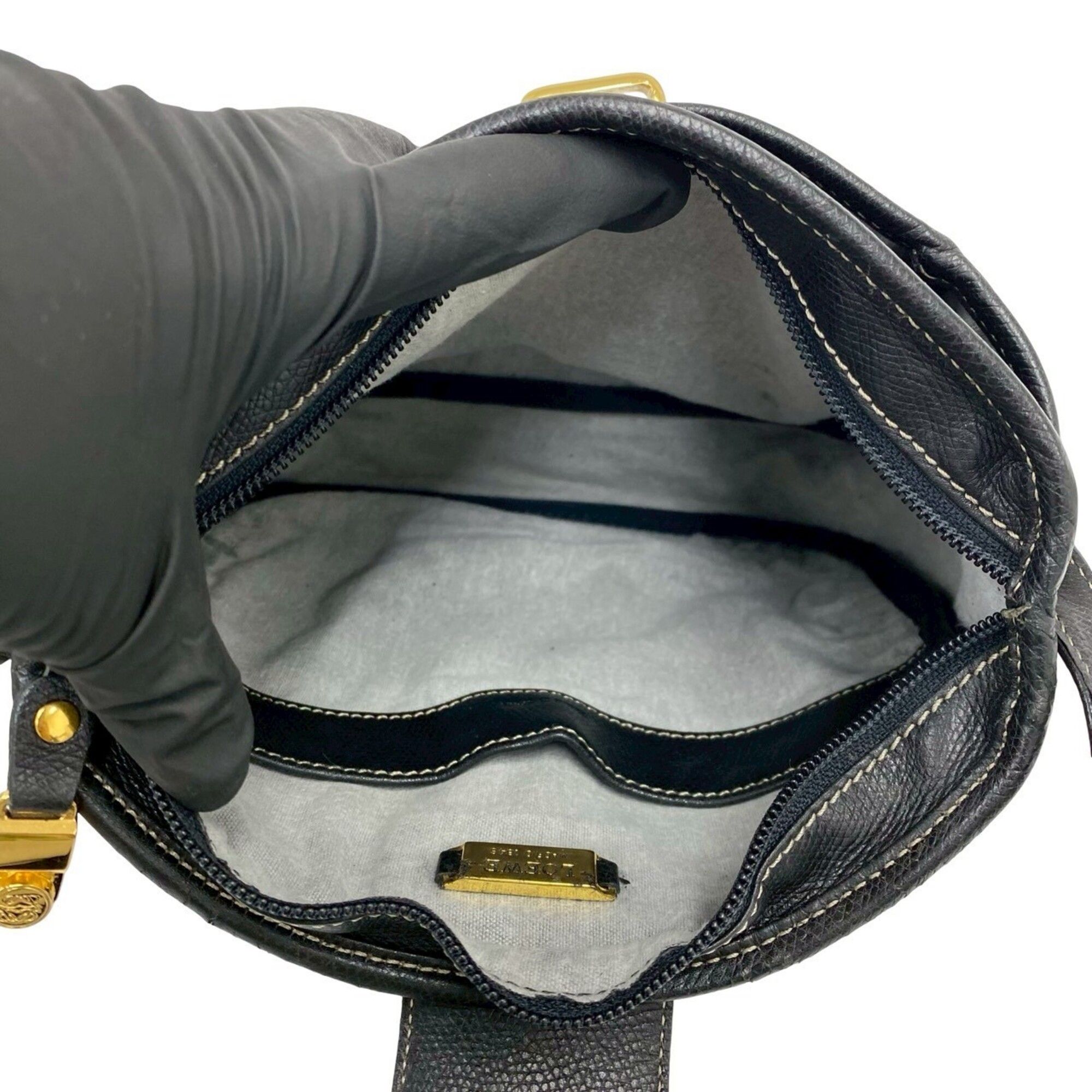 Leather Pochette Shoulder Bag (Pre-Owned) - Loewe - Modalova