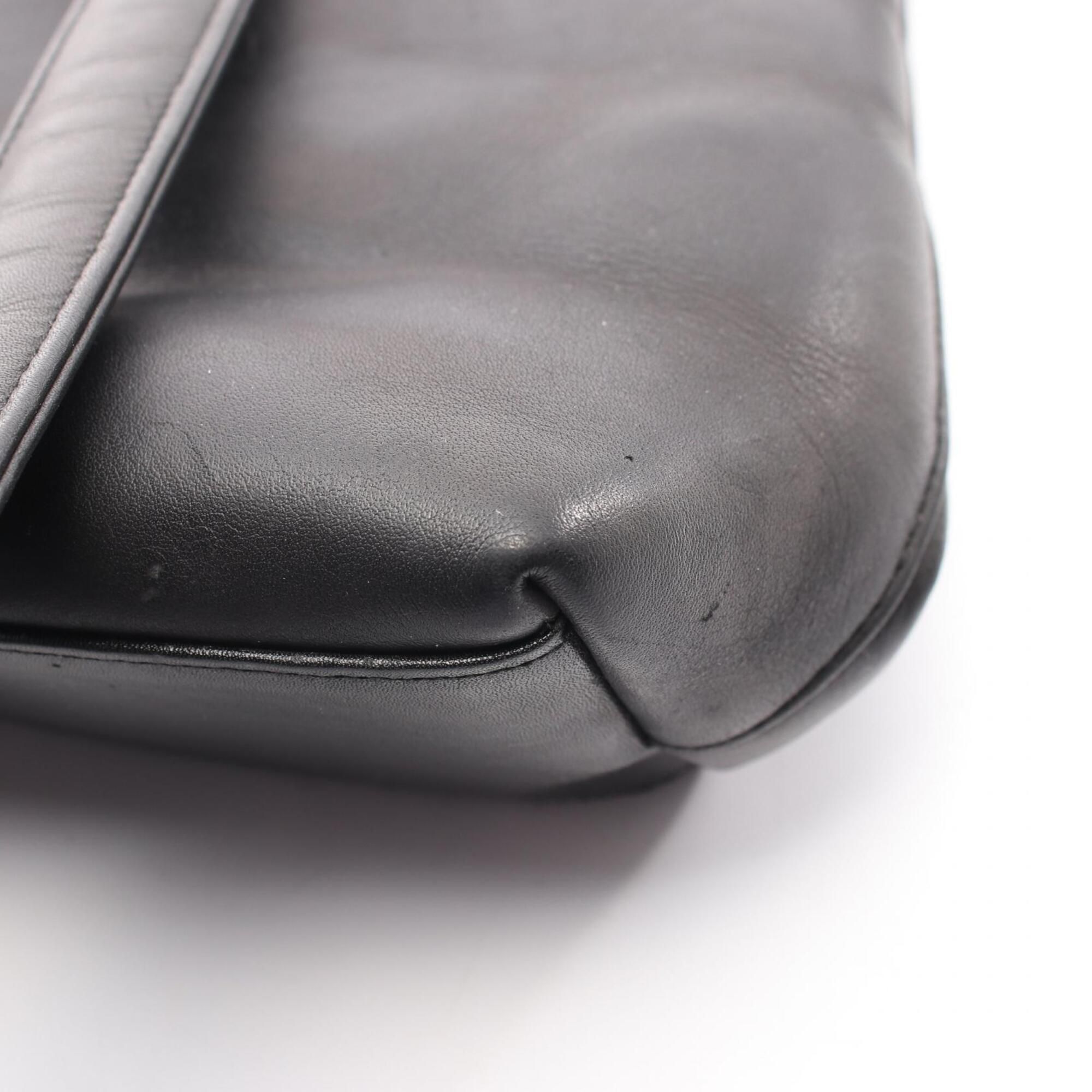 Leather Handbag Shoulder Bag (Pre-Owned) - Chanel - Modalova