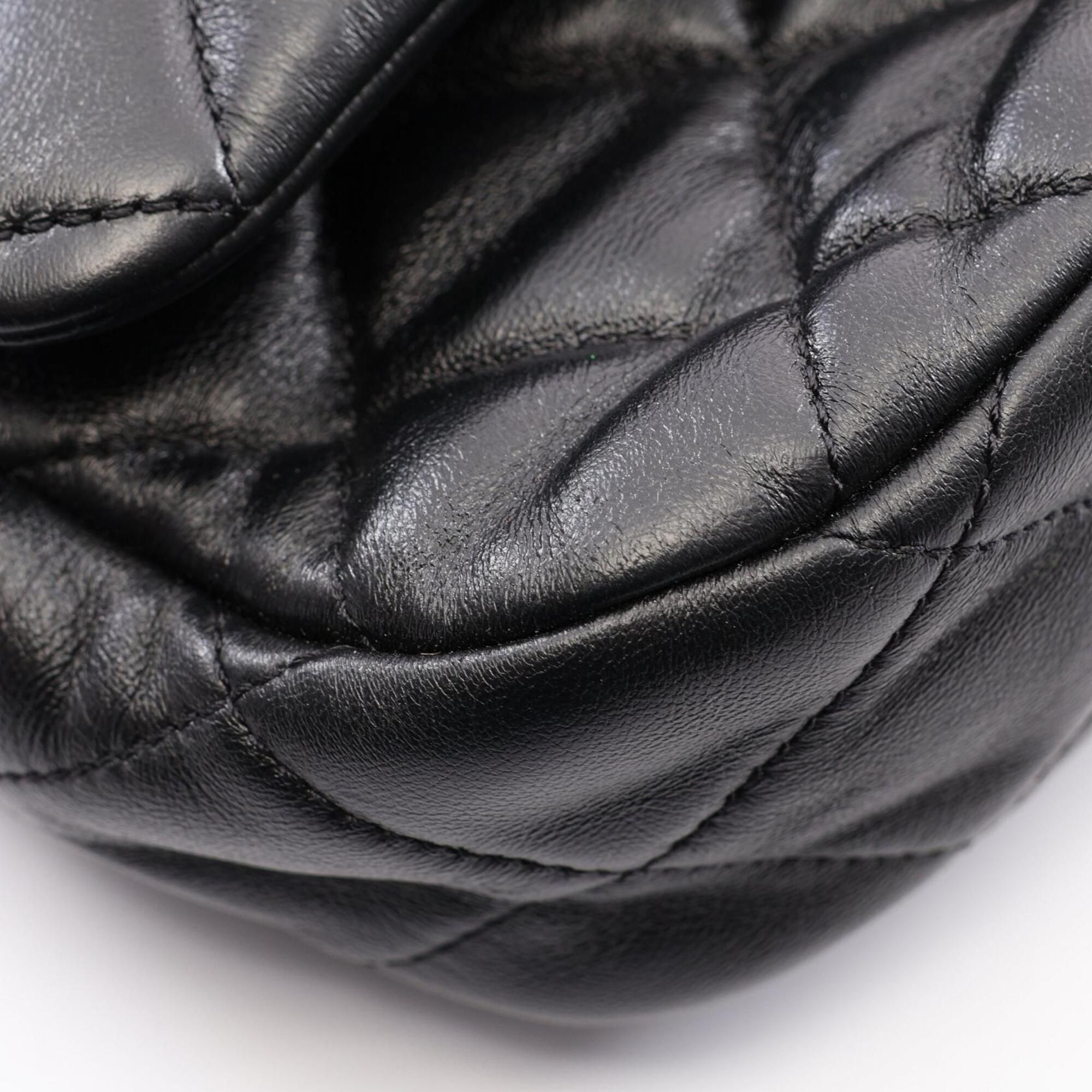Matelasse Leather Handbag Shoulder Bag (Pre-Owned) - Chanel - Modalova