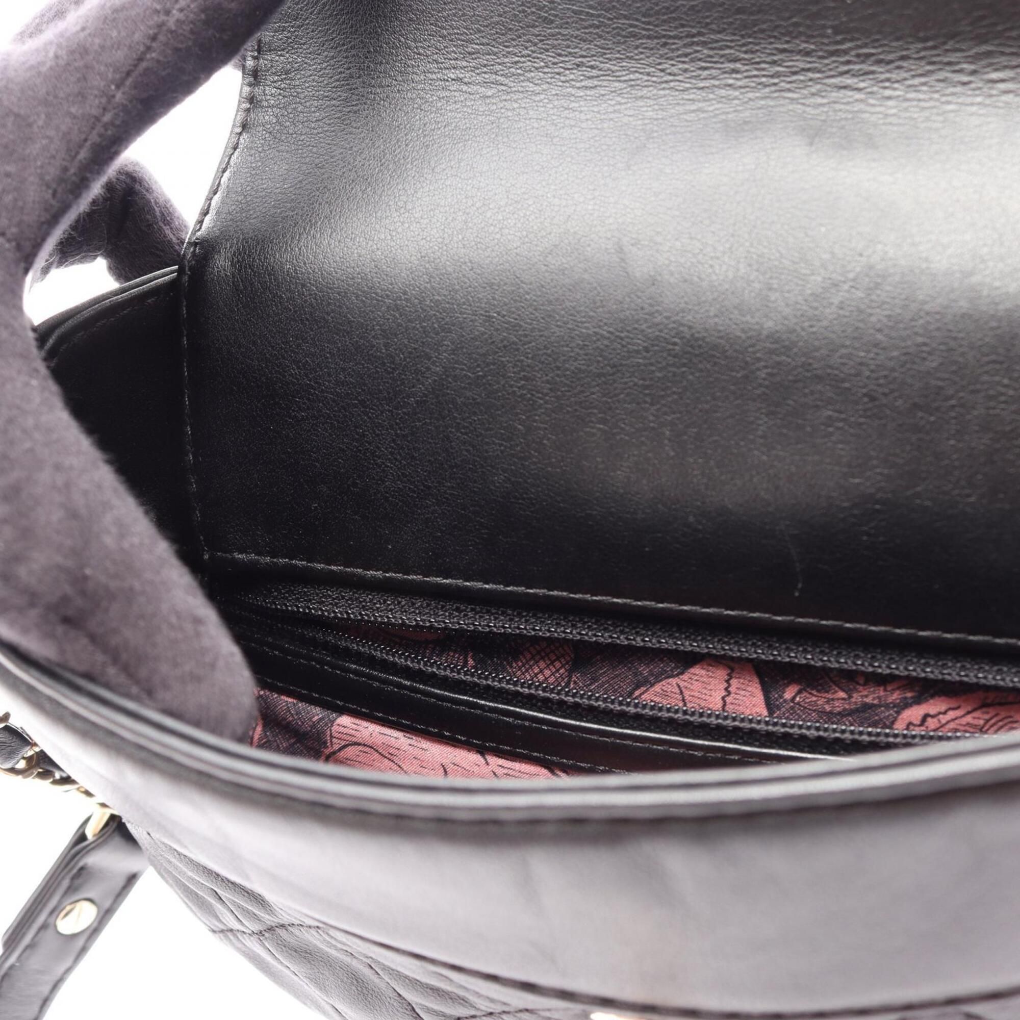 Matelasse Leather Handbag Shoulder Bag (Pre-Owned) - Chanel - Modalova
