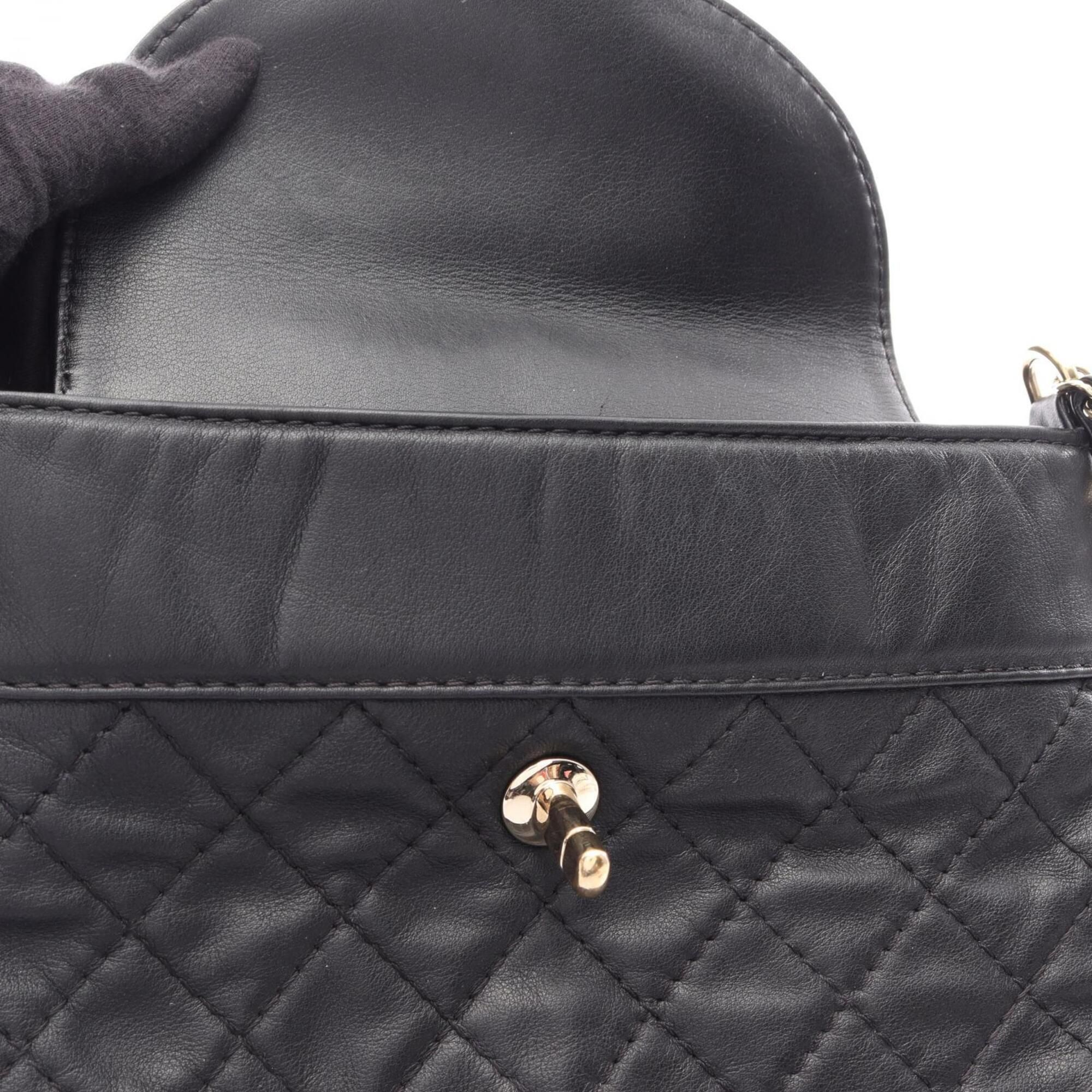 Matelasse Leather Handbag Shoulder Bag (Pre-Owned) - Chanel - Modalova