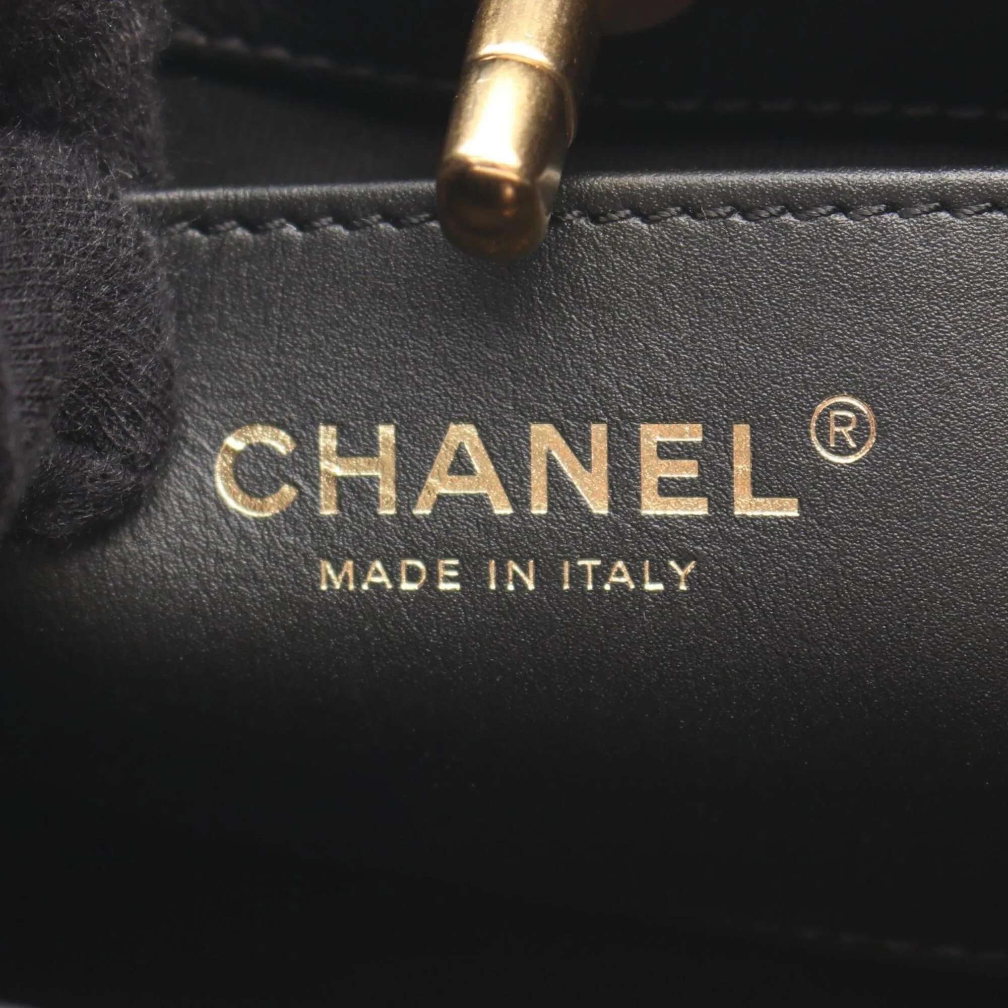 Matelasse Leather Handbag Shoulder Bag (Pre-Owned) - Chanel - Modalova