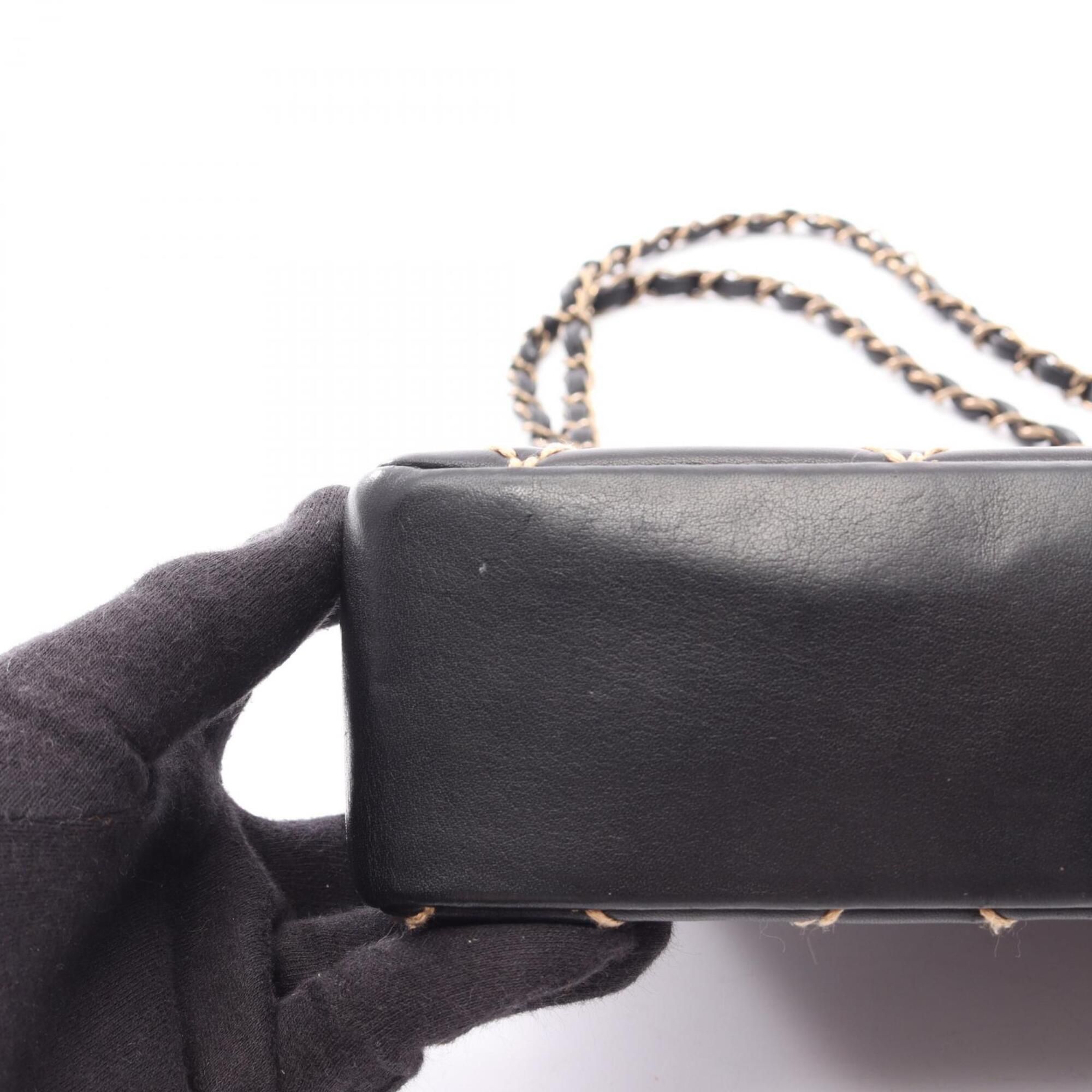 Wild Stitch Leather Handbag Shoulder Bag (Pre-Owned) - Chanel - Modalova