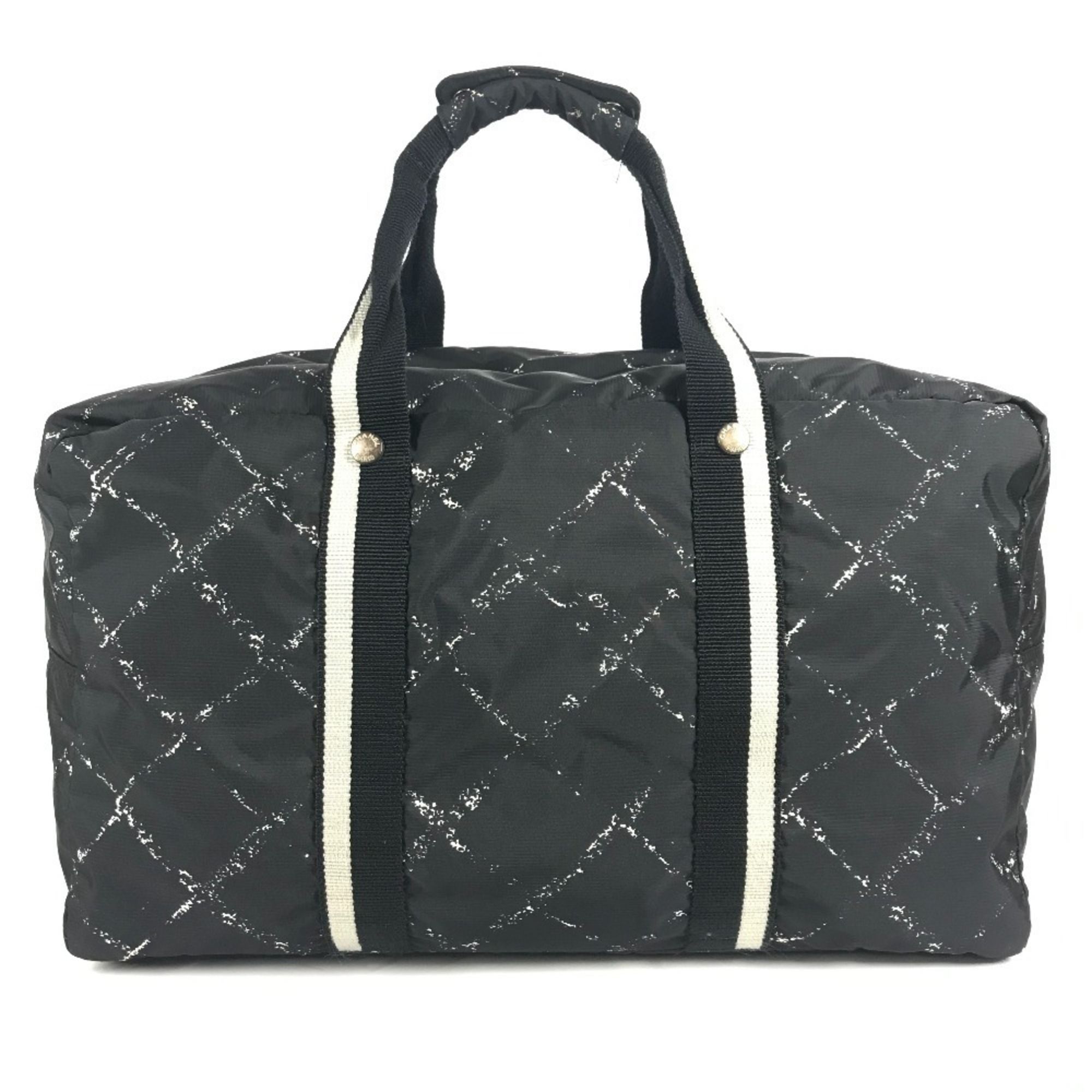 Nylon Boston Bag Shoulder Bag (Pre-Owned) - Chanel - Modalova