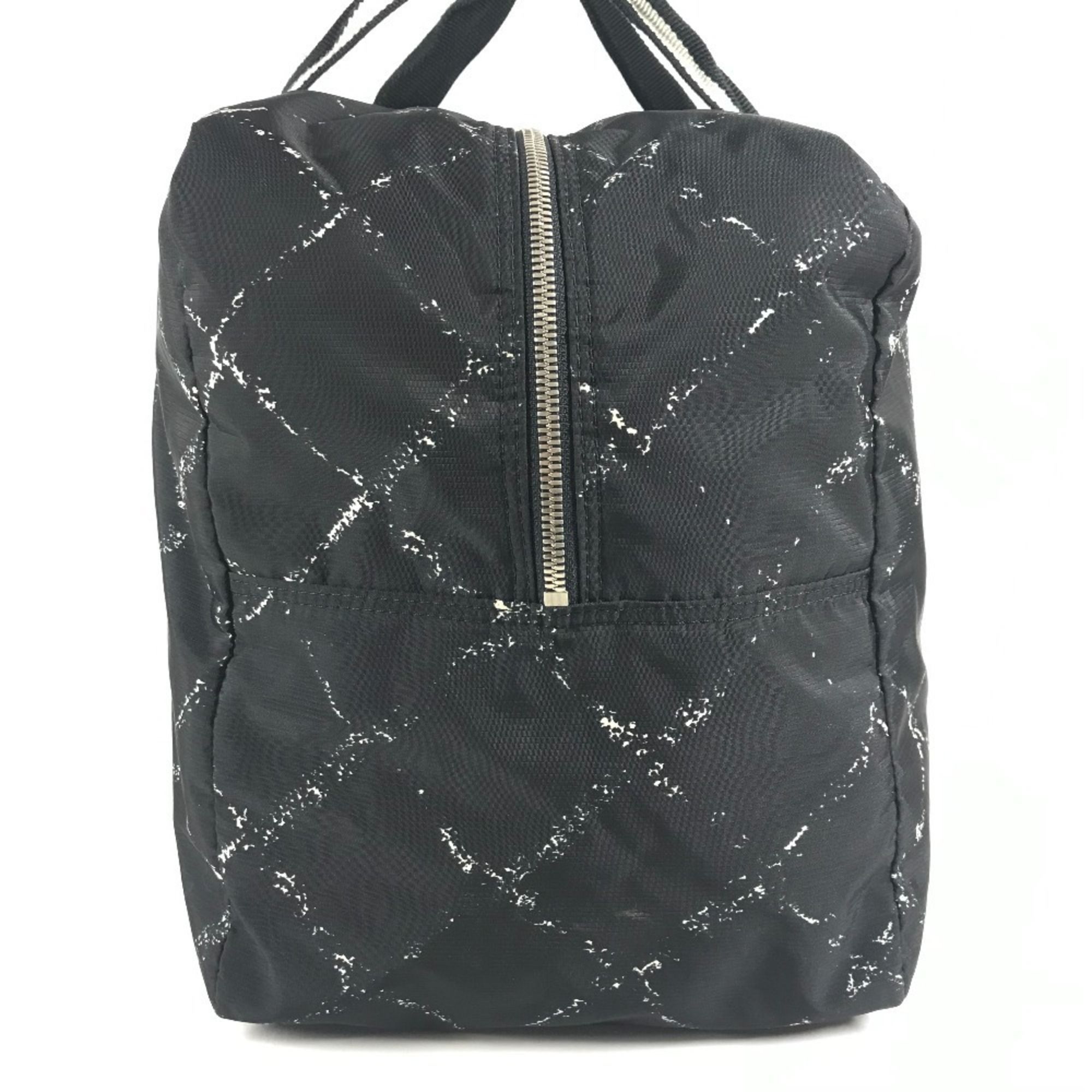 Nylon Boston Bag Shoulder Bag (Pre-Owned) - Chanel - Modalova