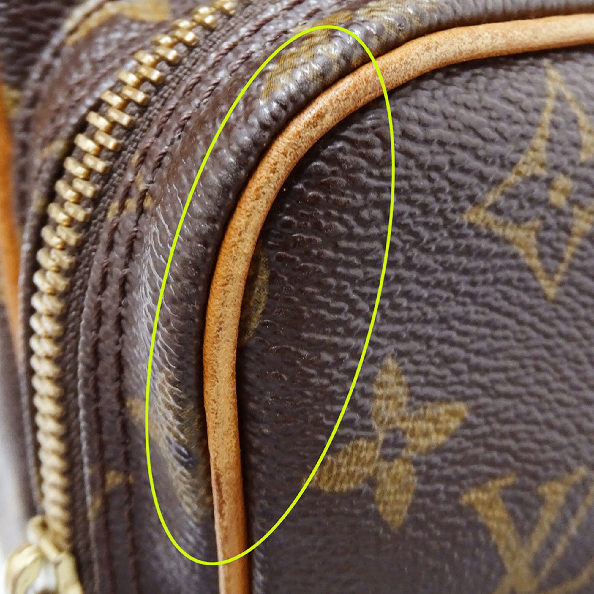 Monogram Canvas Shoulder Bag (Pre-Owned) - Louis Vuitton - Modalova