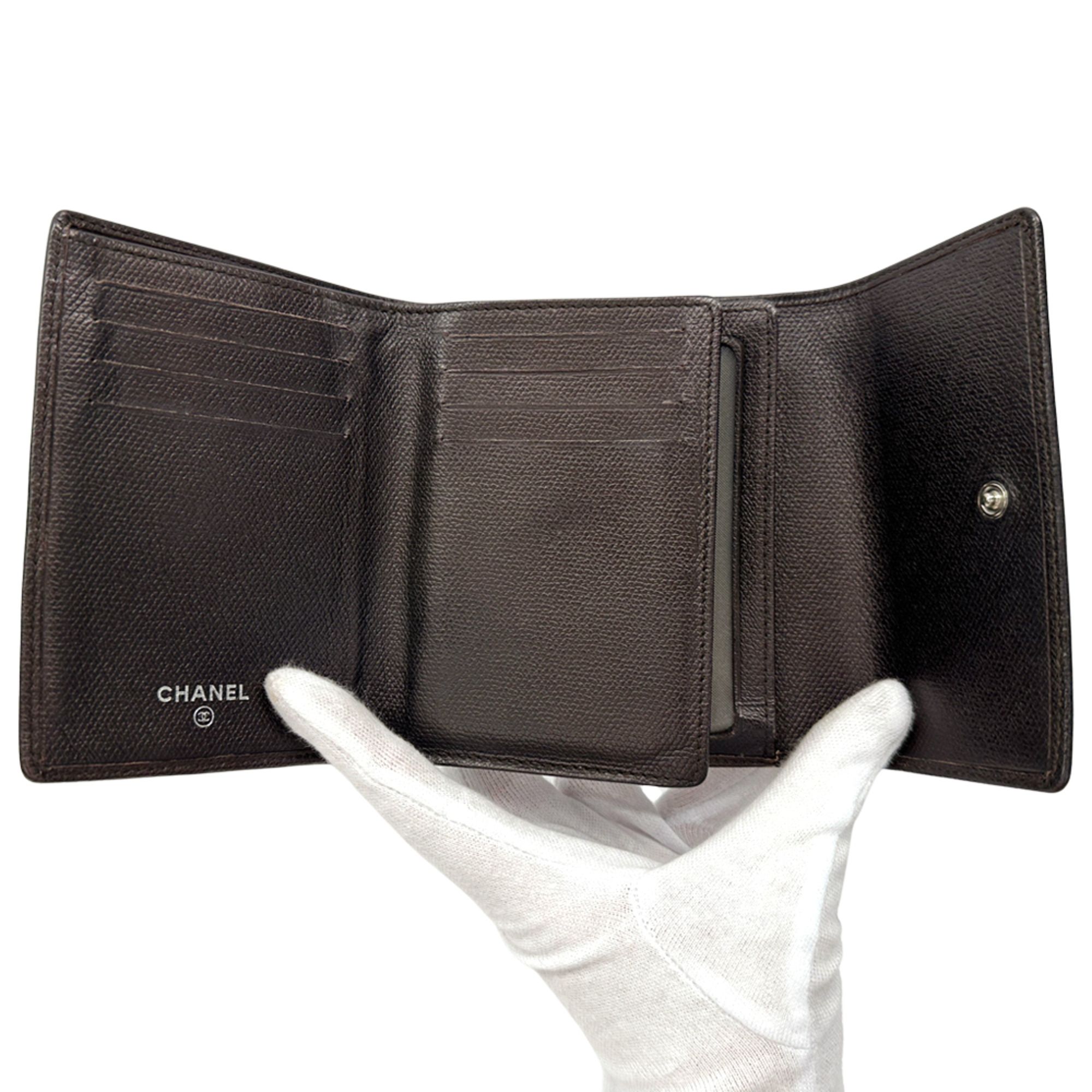 Leather Wallet (Bi-Fold) (Pre-Owned) - Chanel - Modalova