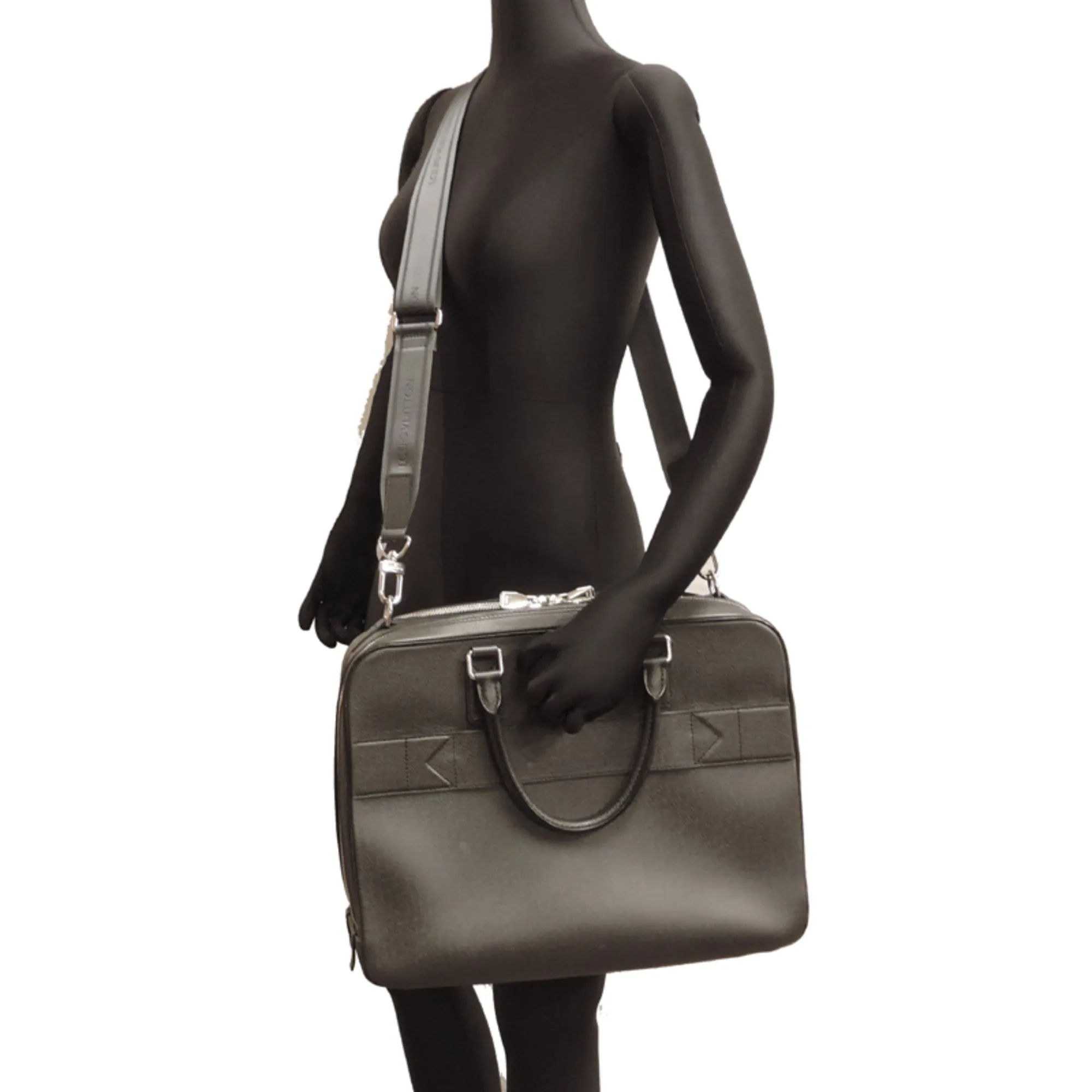 Taiga Leather Briefcase (Pre-Owned) - Louis Vuitton - Modalova