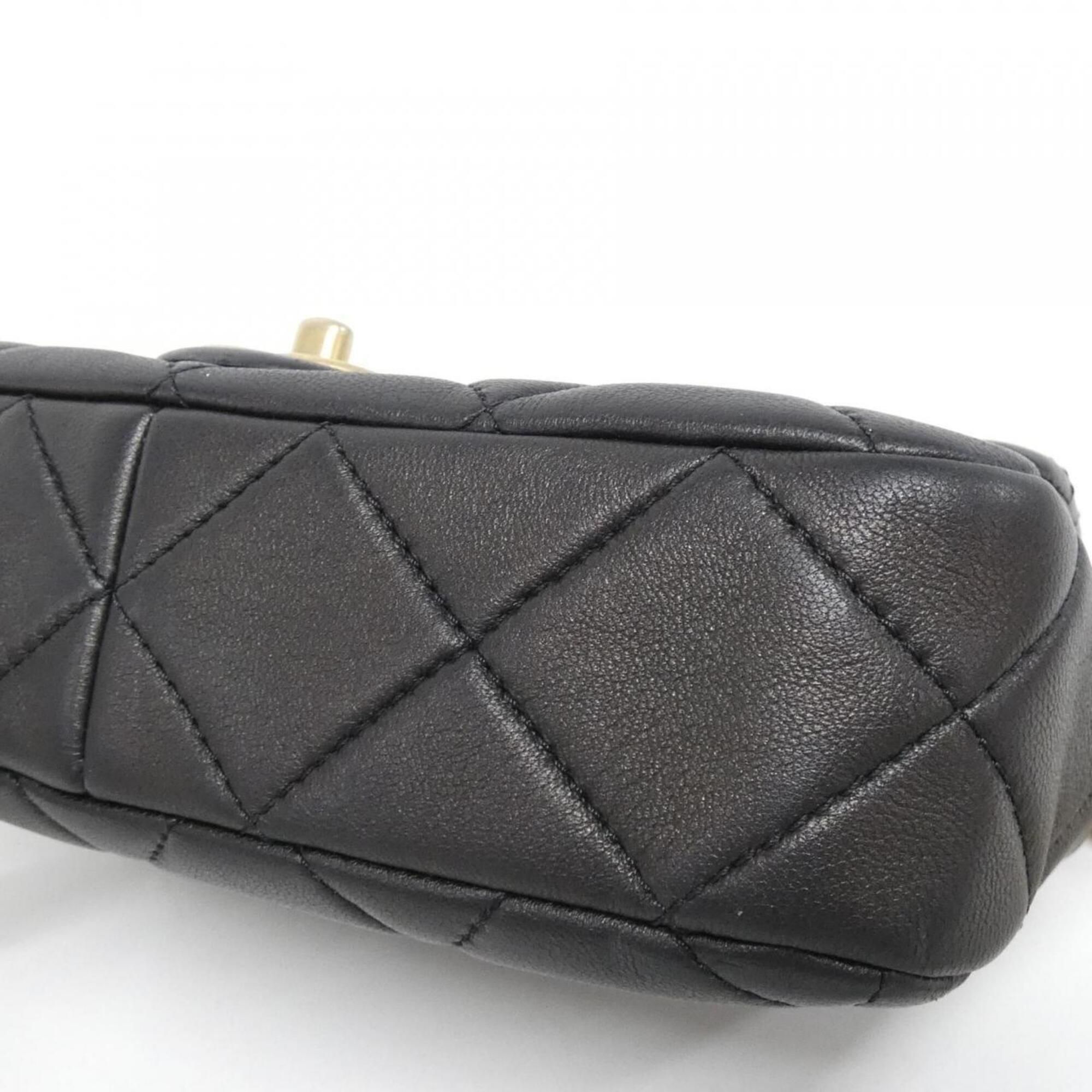 Leather Shoulder Bag (Pre-Owned) - Chanel - Modalova