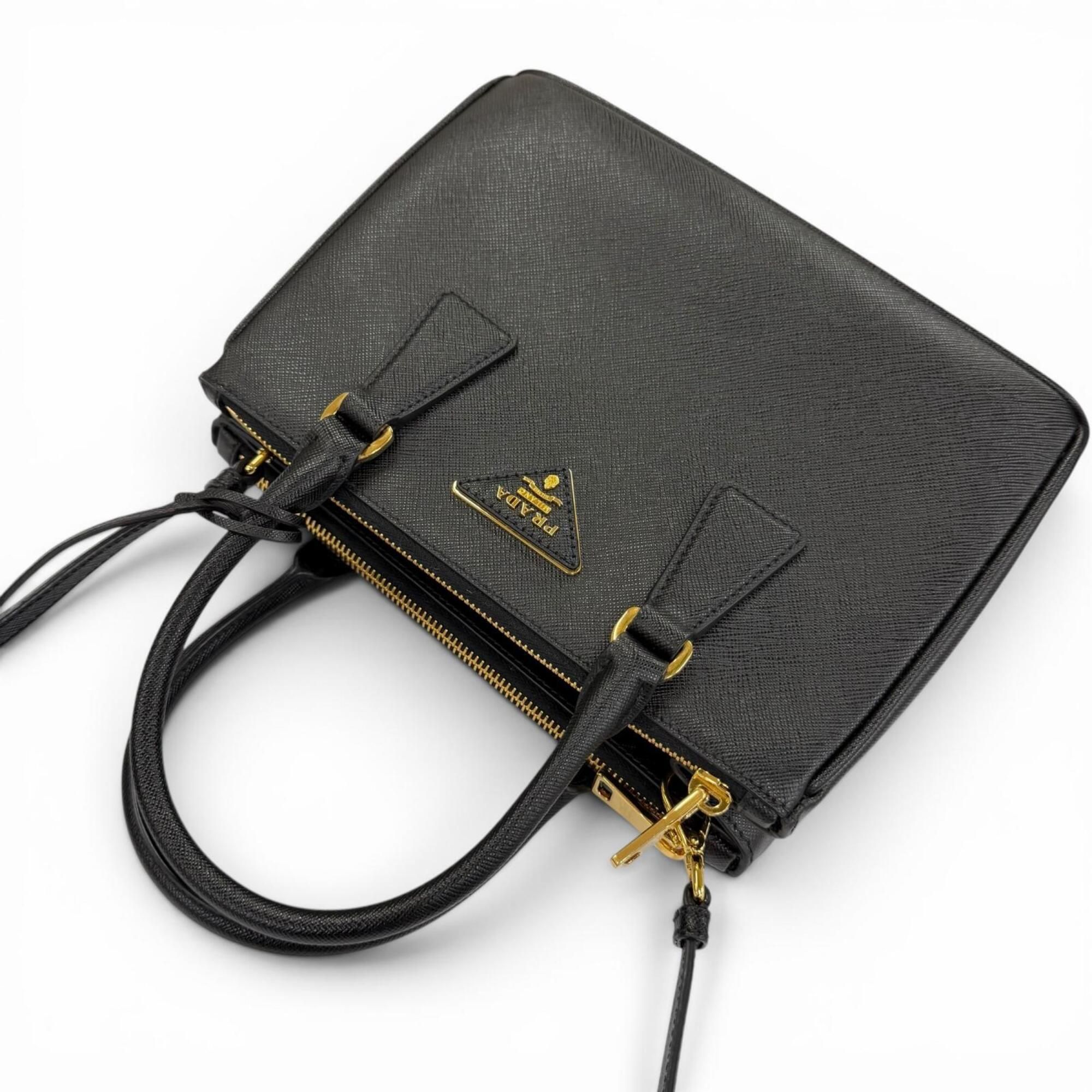 Leather Handbag Shoulder Bag (Pre-Owned) - Prada - Modalova