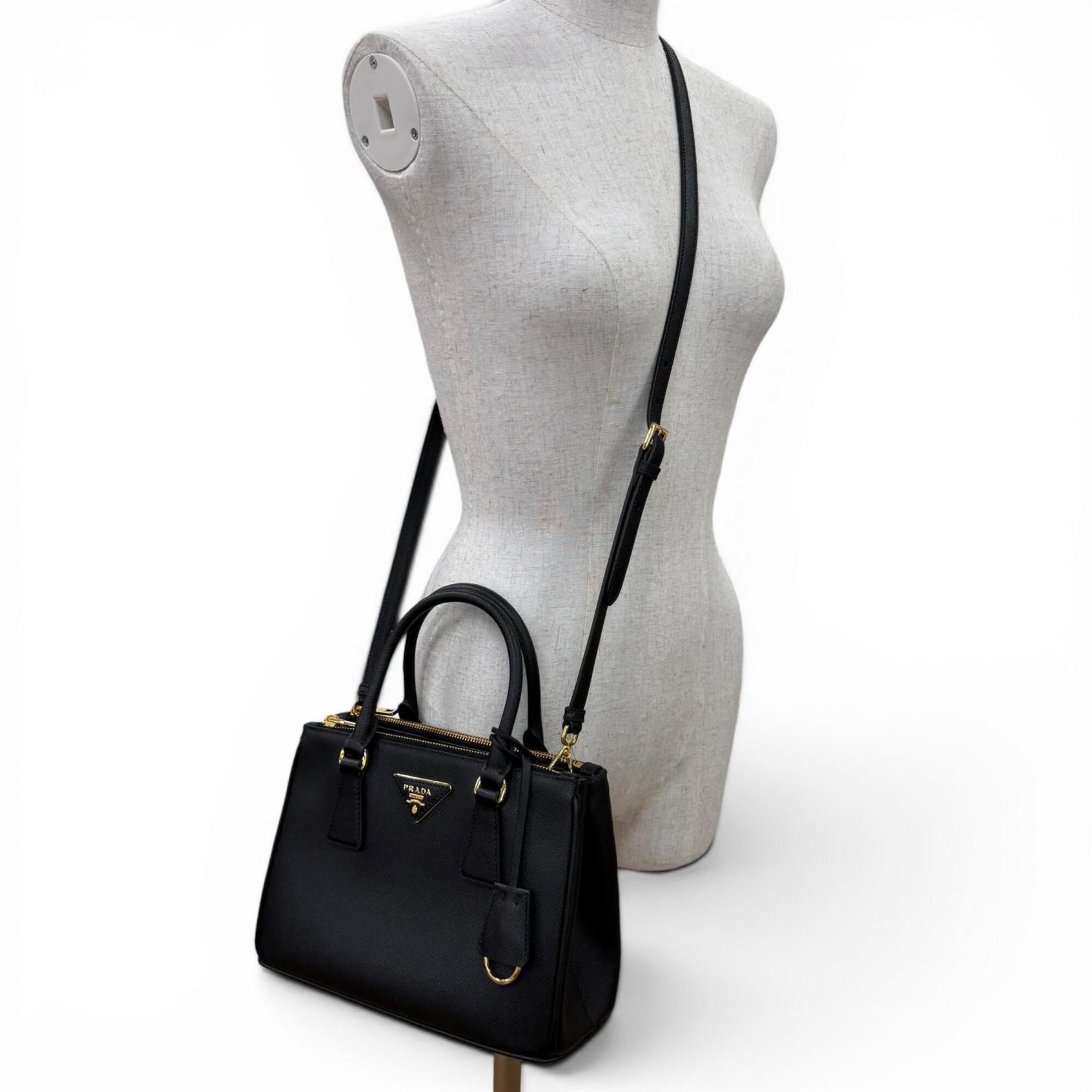 Leather Handbag Shoulder Bag (Pre-Owned) - Prada - Modalova
