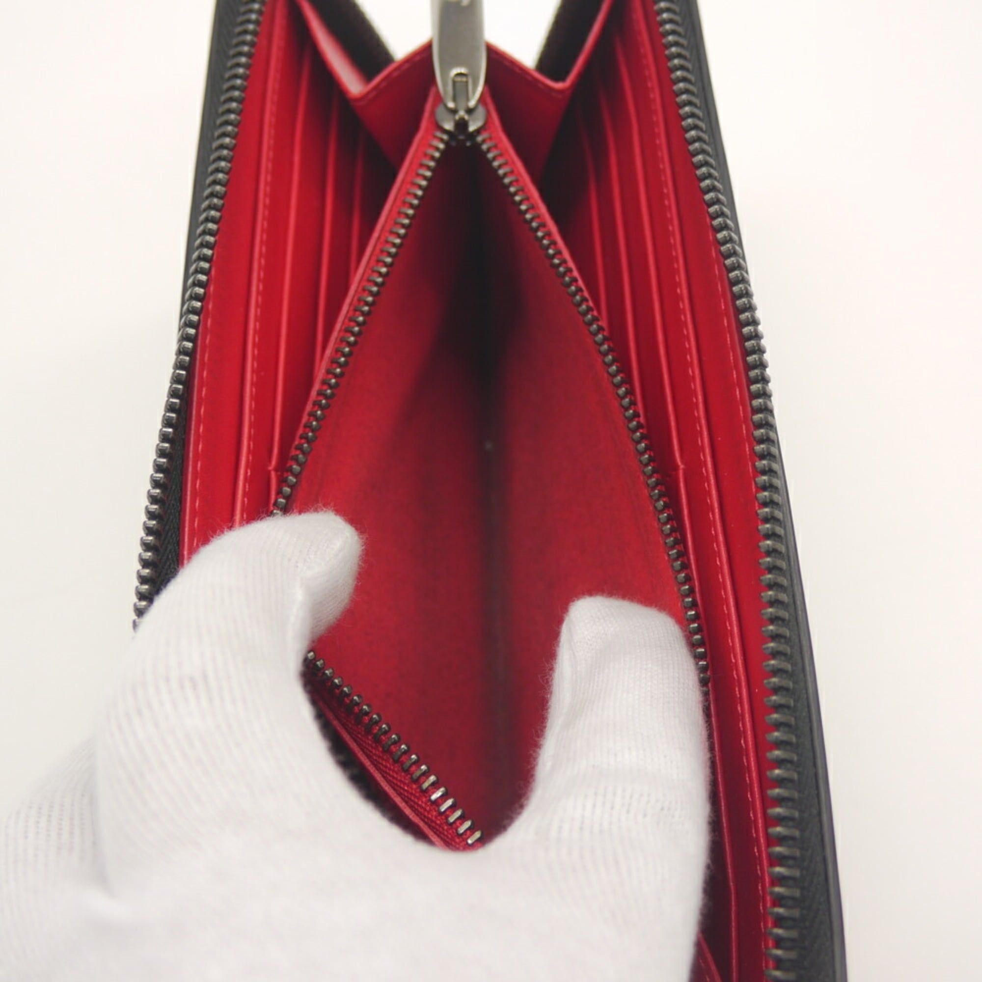 Patent Leather Long Wallet (Bi-Fold) (Pre-Owned) - Christian Louboutin - Modalova