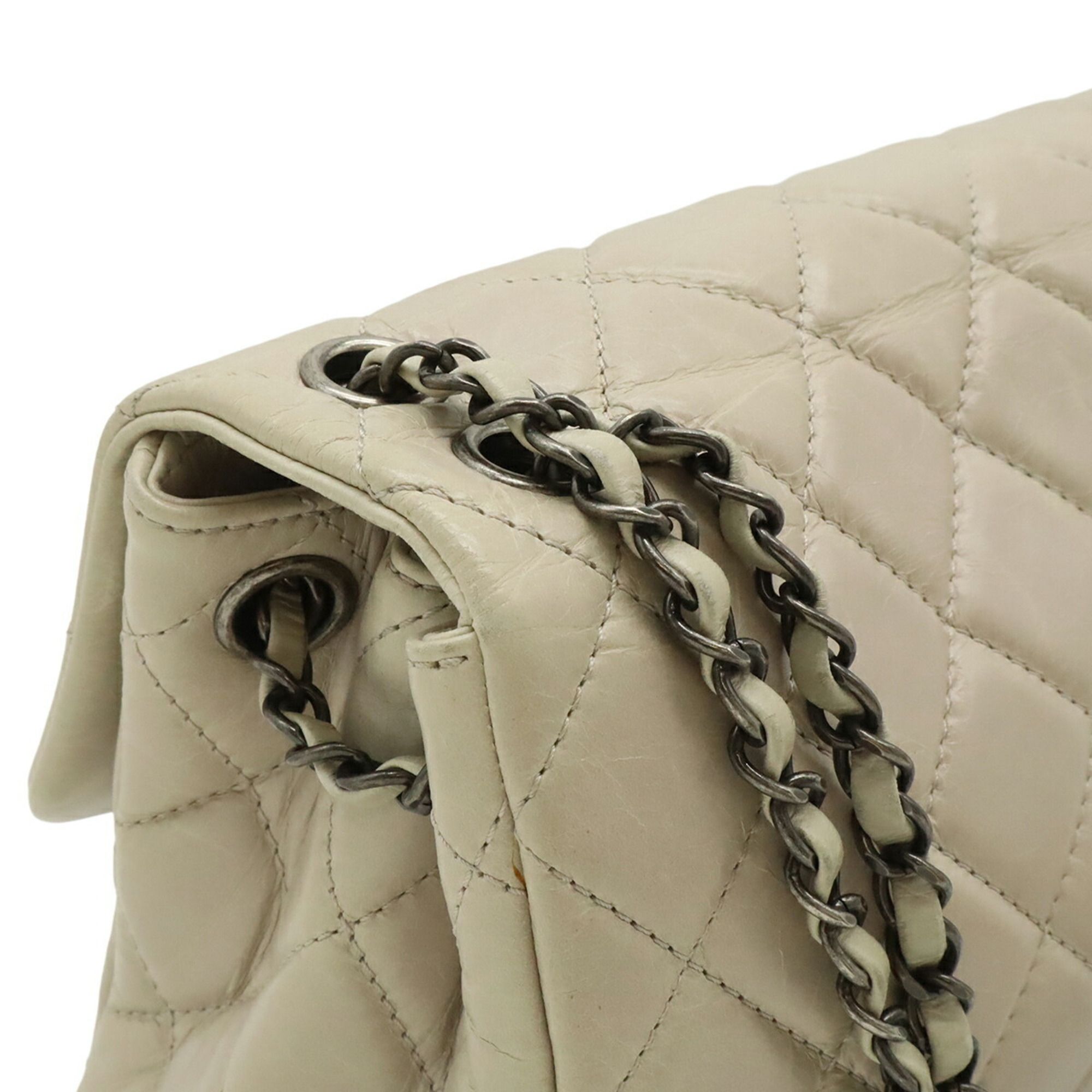 Matelasse Leather Shoulder Bag (Pre-Owned) - Chanel - Modalova
