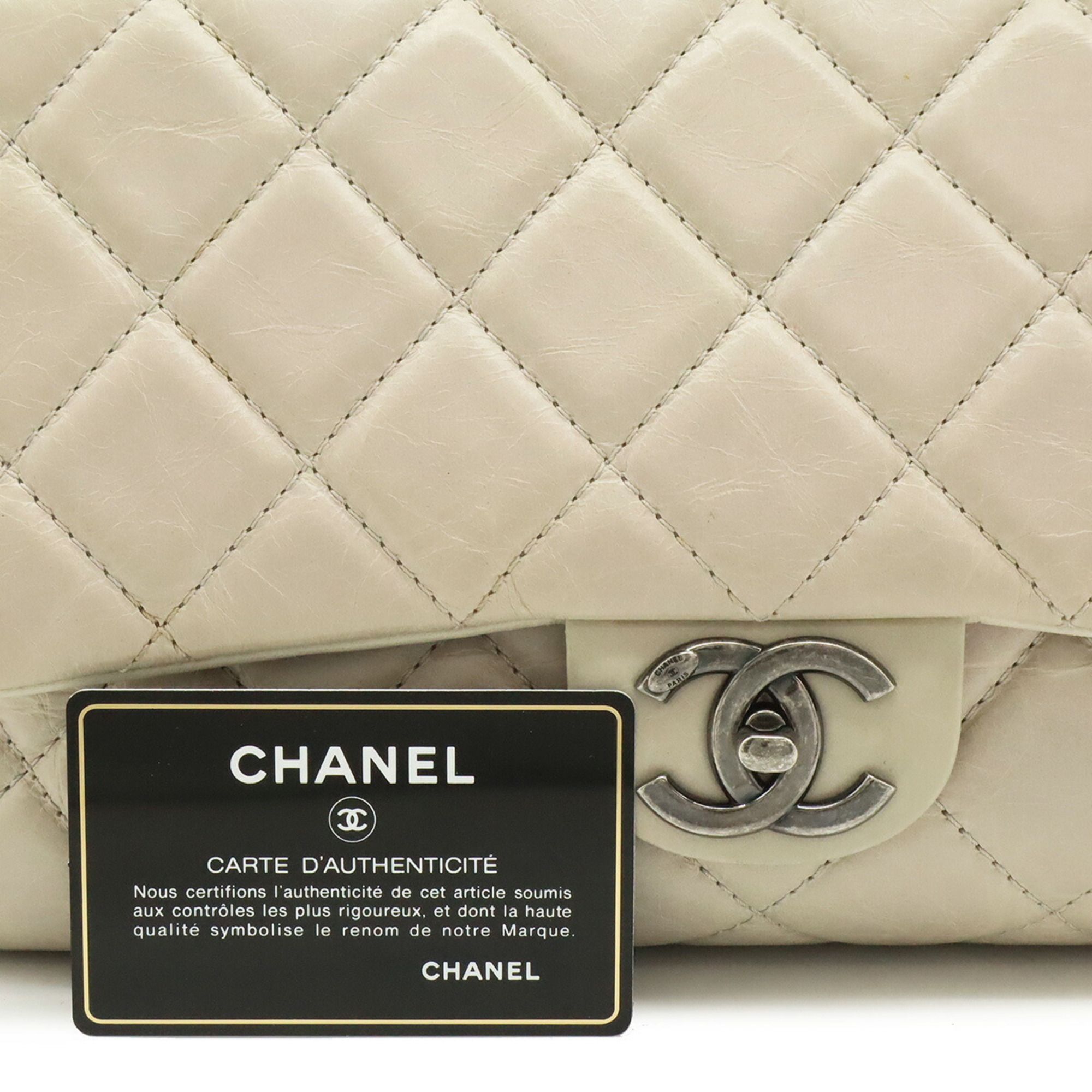 Matelasse Leather Shoulder Bag (Pre-Owned) - Chanel - Modalova