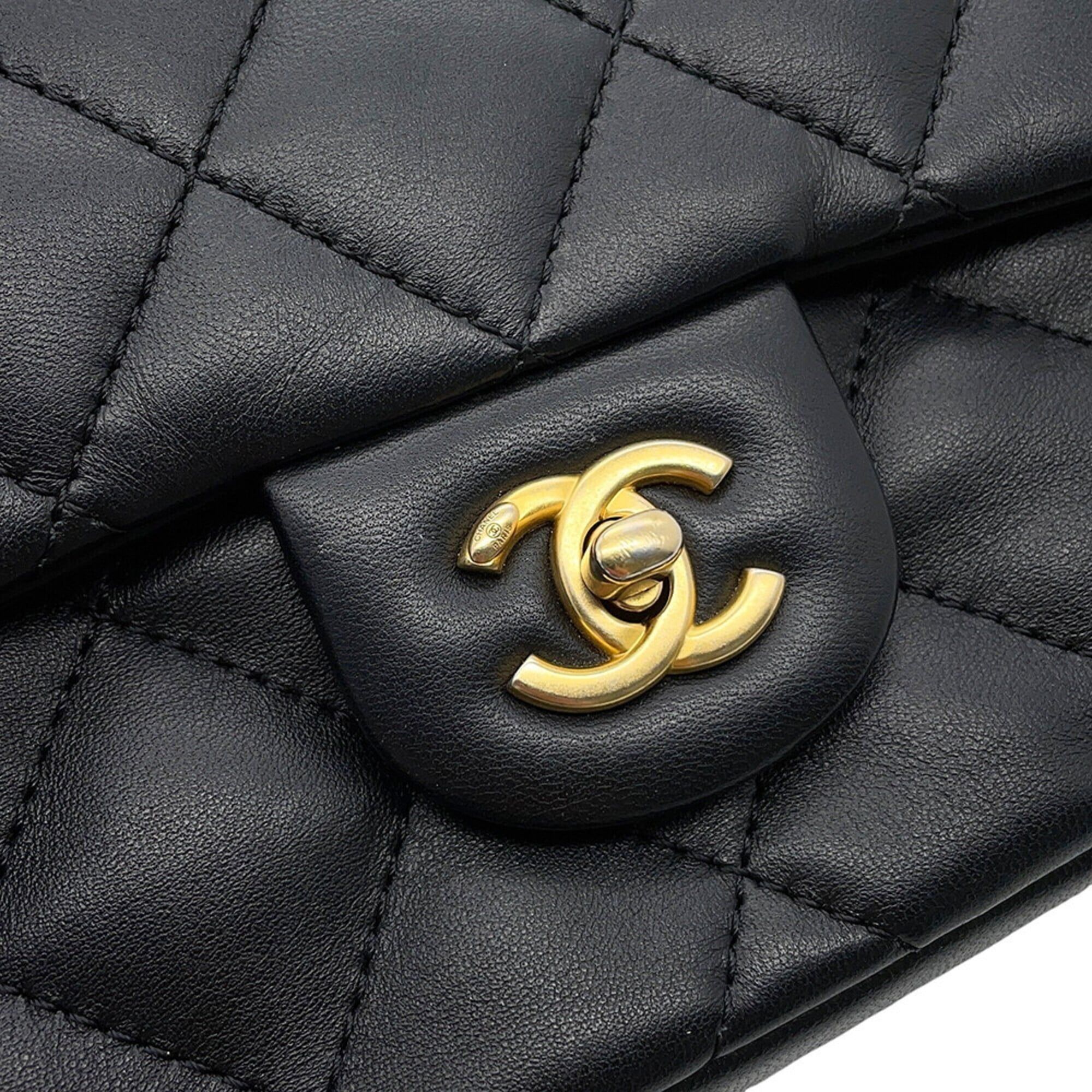 Leather Shoulder Bag (Pre-Owned) - Chanel - Modalova