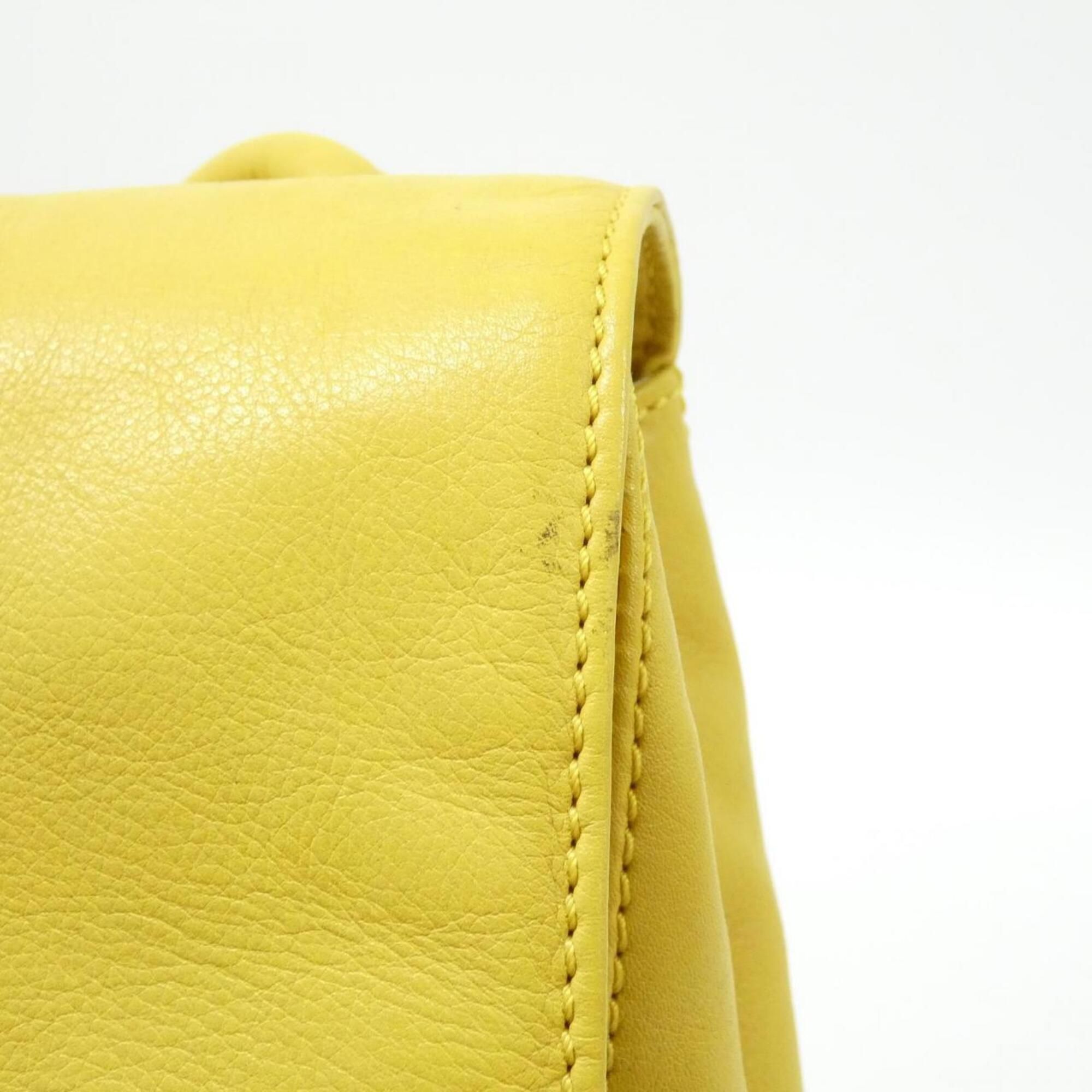 Leather Shoulder Bag (Pre-Owned) - Chanel - Modalova