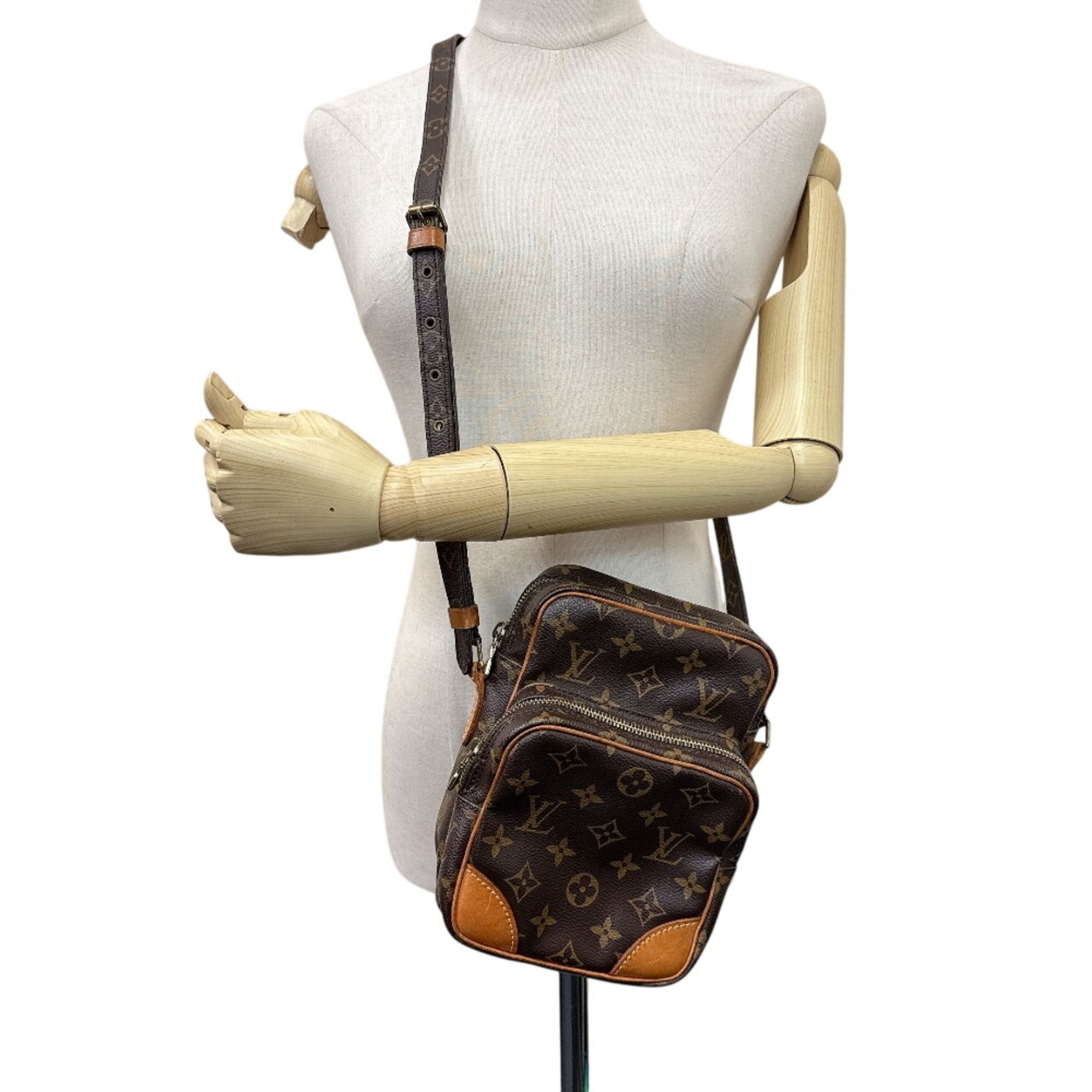 Monogram Monogram Pochette Shoulder Bag (Pre-Owned) - Louis Vuitton - Modalova