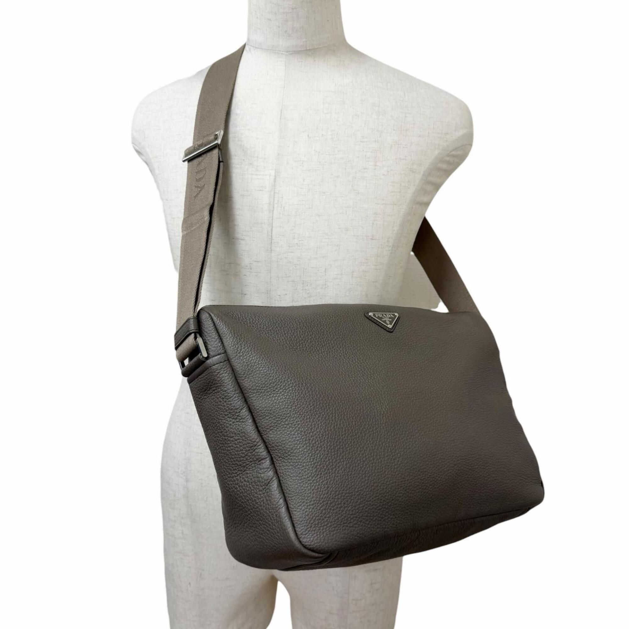Leather Shoulder Bag (Pre-Owned) - Prada - Modalova