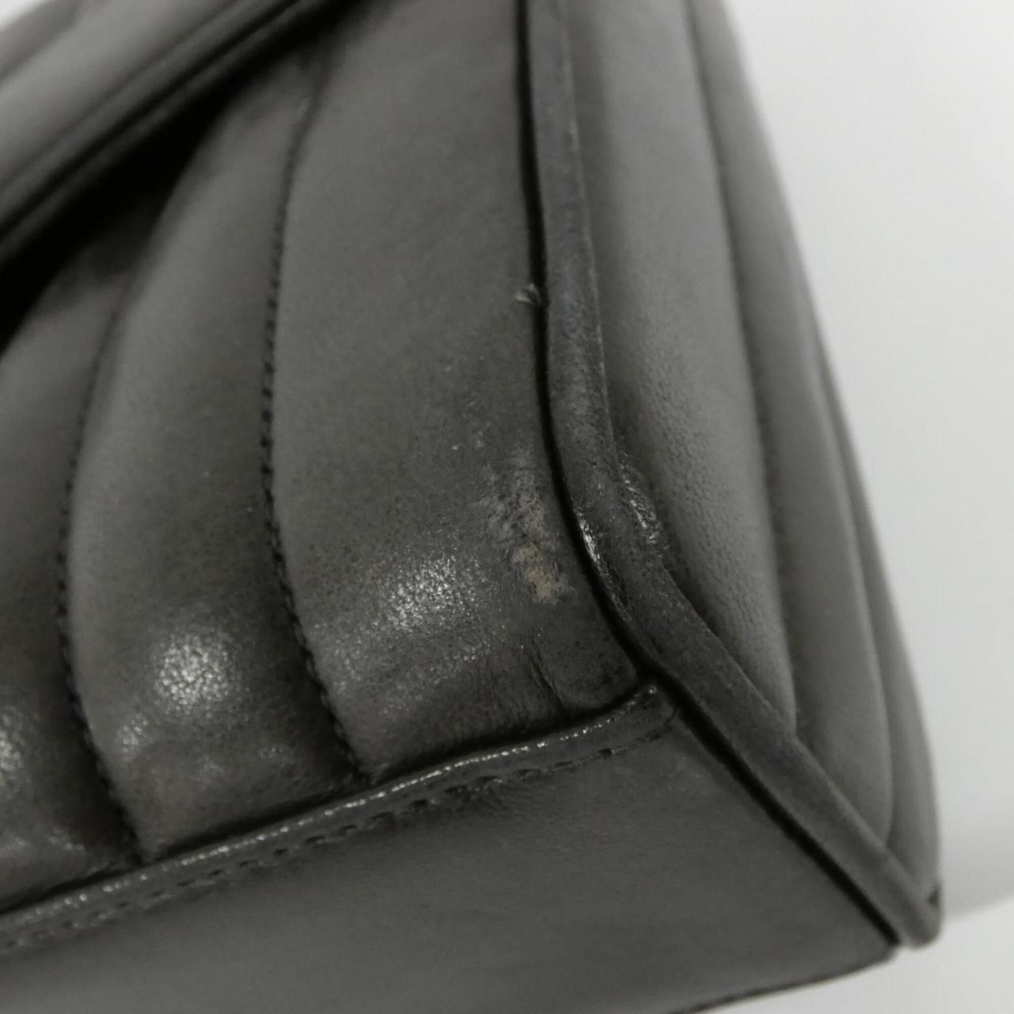 Leather Shoulder Bag (Pre-Owned) - Chanel - Modalova