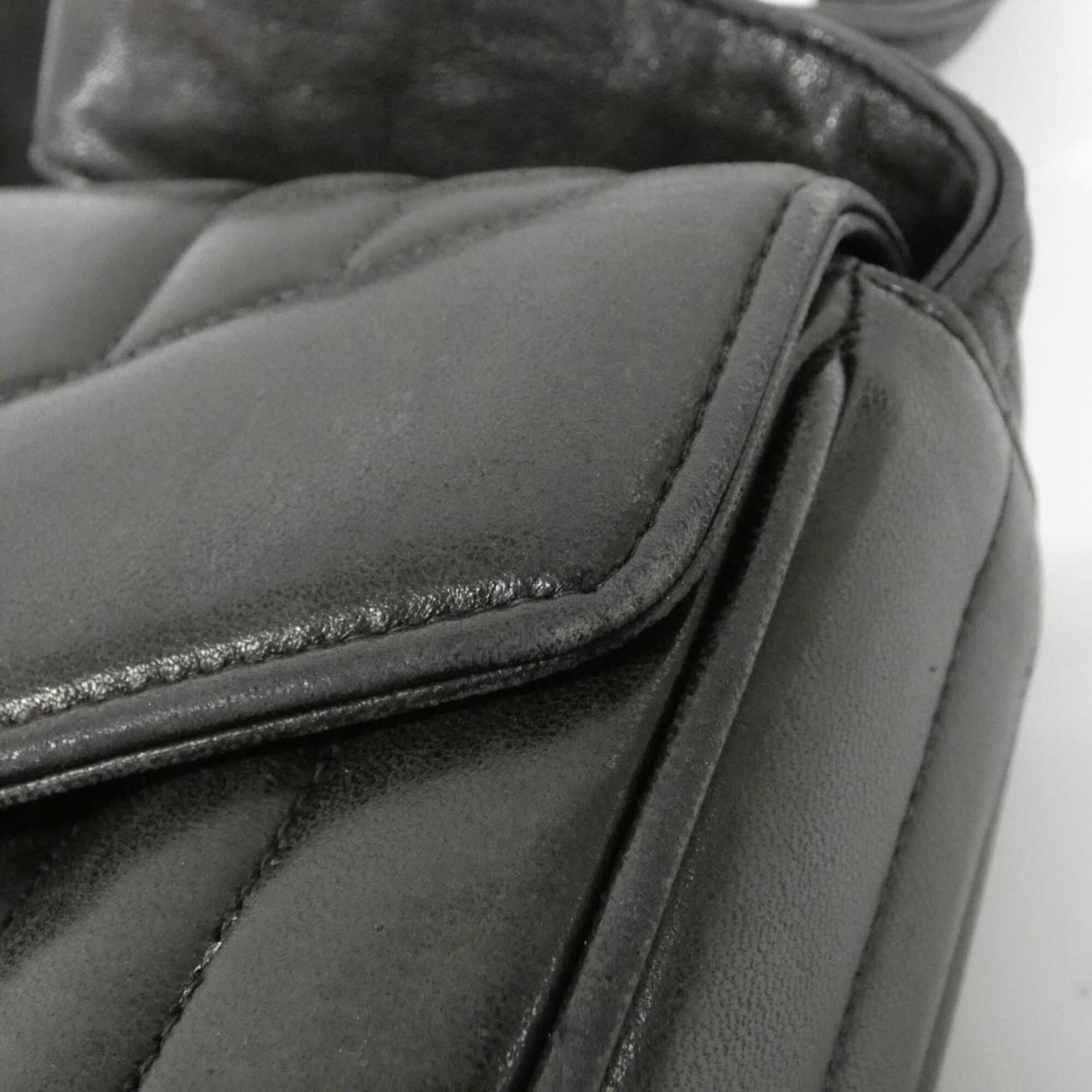 Leather Shoulder Bag (Pre-Owned) - Chanel - Modalova