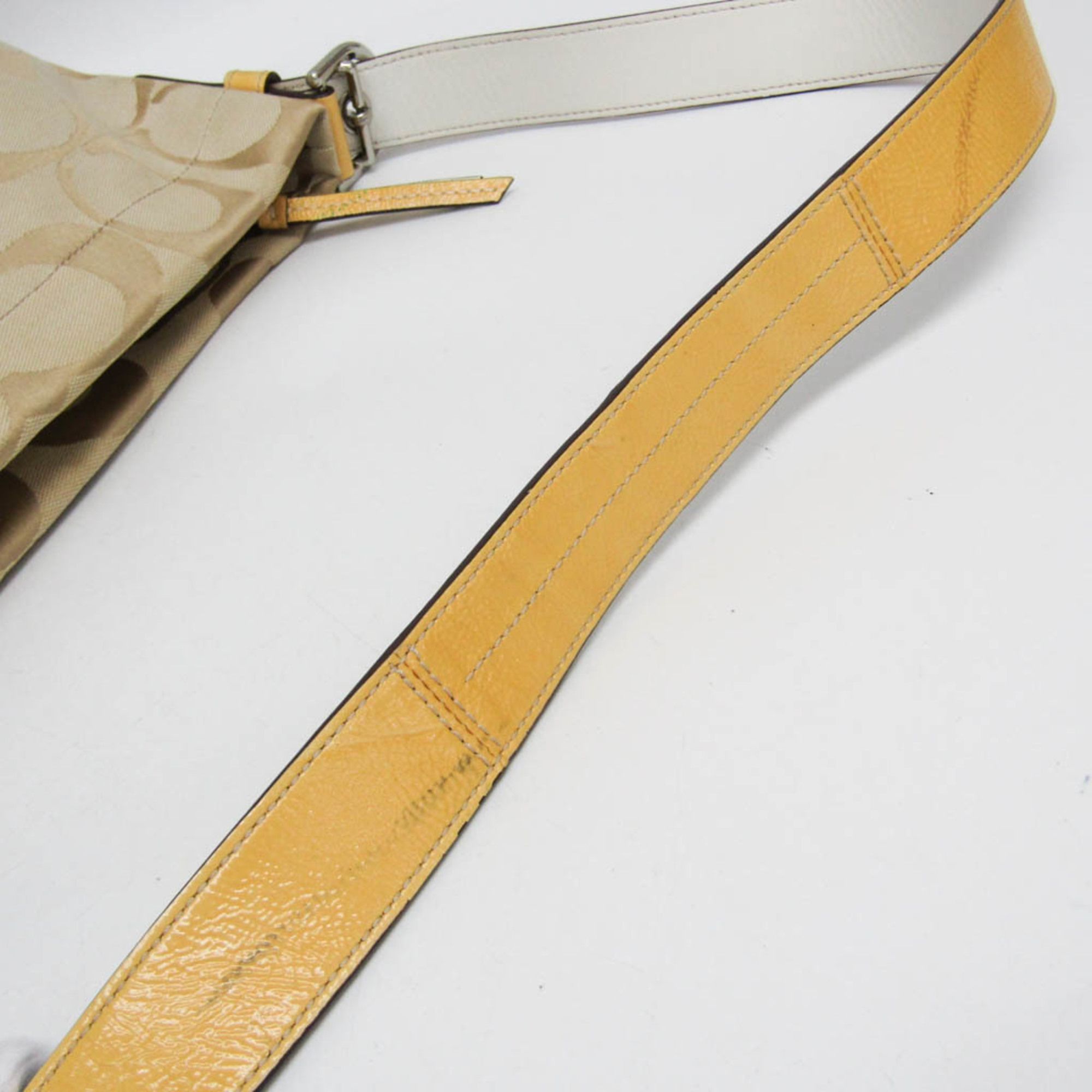 Signature Canvas Leather Shoulder Bag (Pre-Owned) - Coach - Modalova