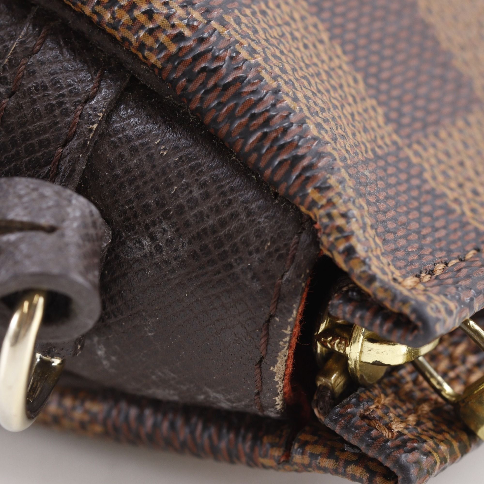 Damier Canvas Pouch (Pre-Owned) - Louis Vuitton - Modalova