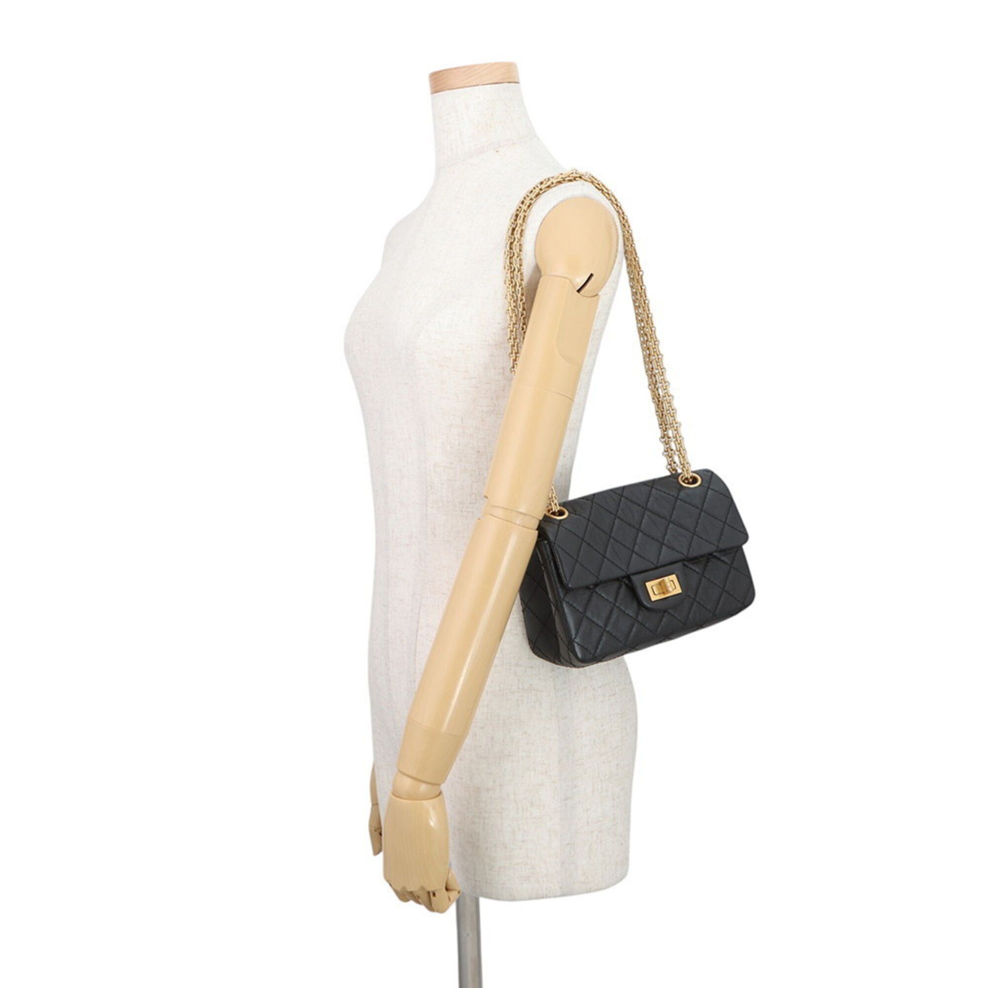 Leather Shoulder Bag (Pre-Owned) - Chanel - Modalova