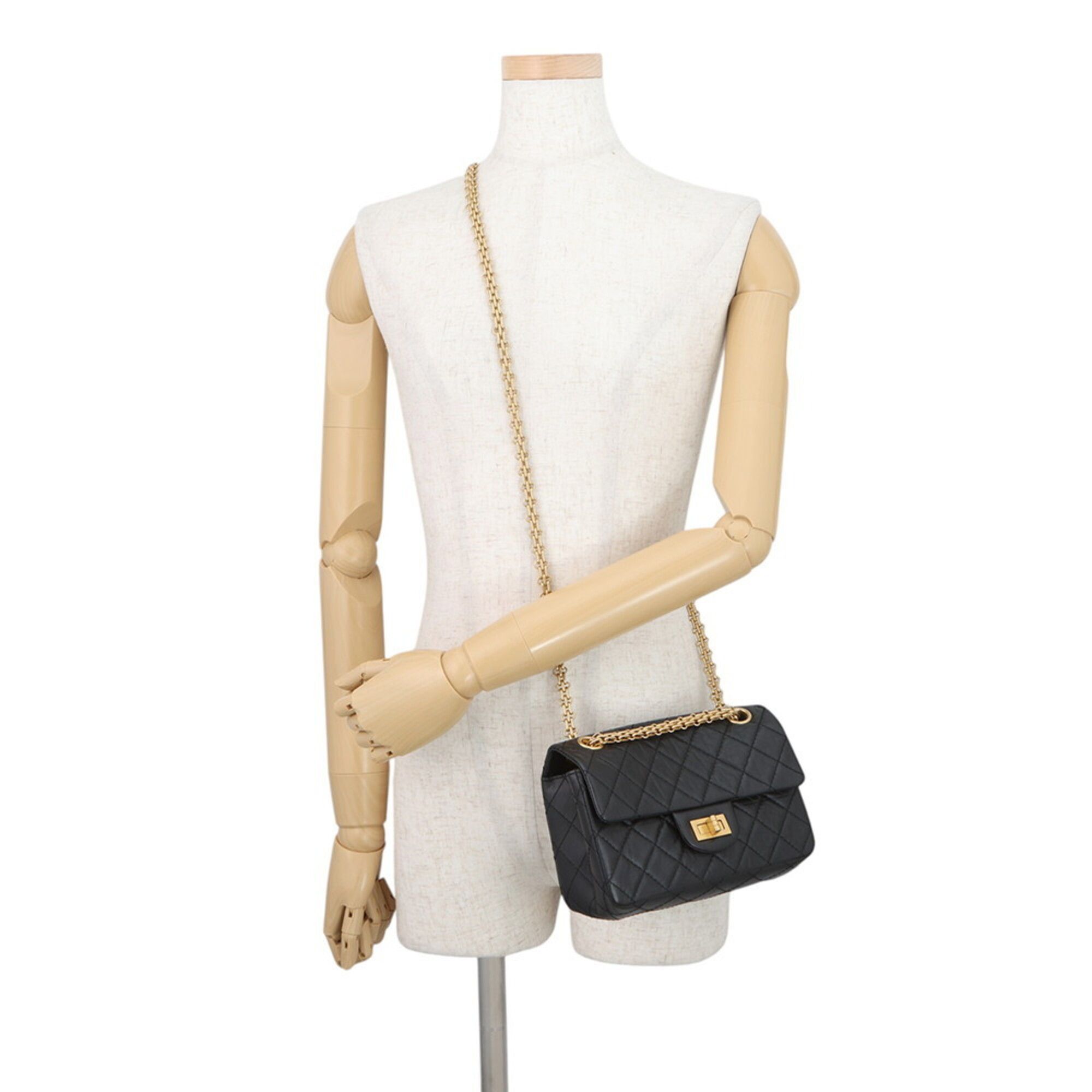 Leather Shoulder Bag (Pre-Owned) - Chanel - Modalova