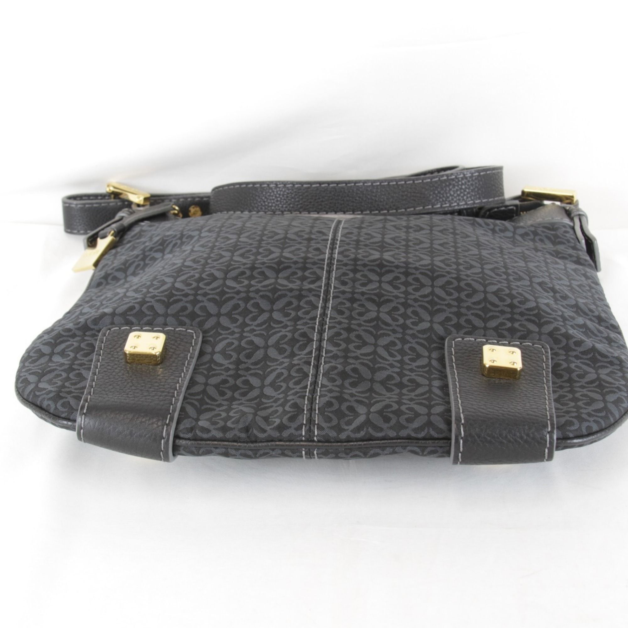 Canvas Shoulder Bag (Pre-Owned) - Loewe - Modalova