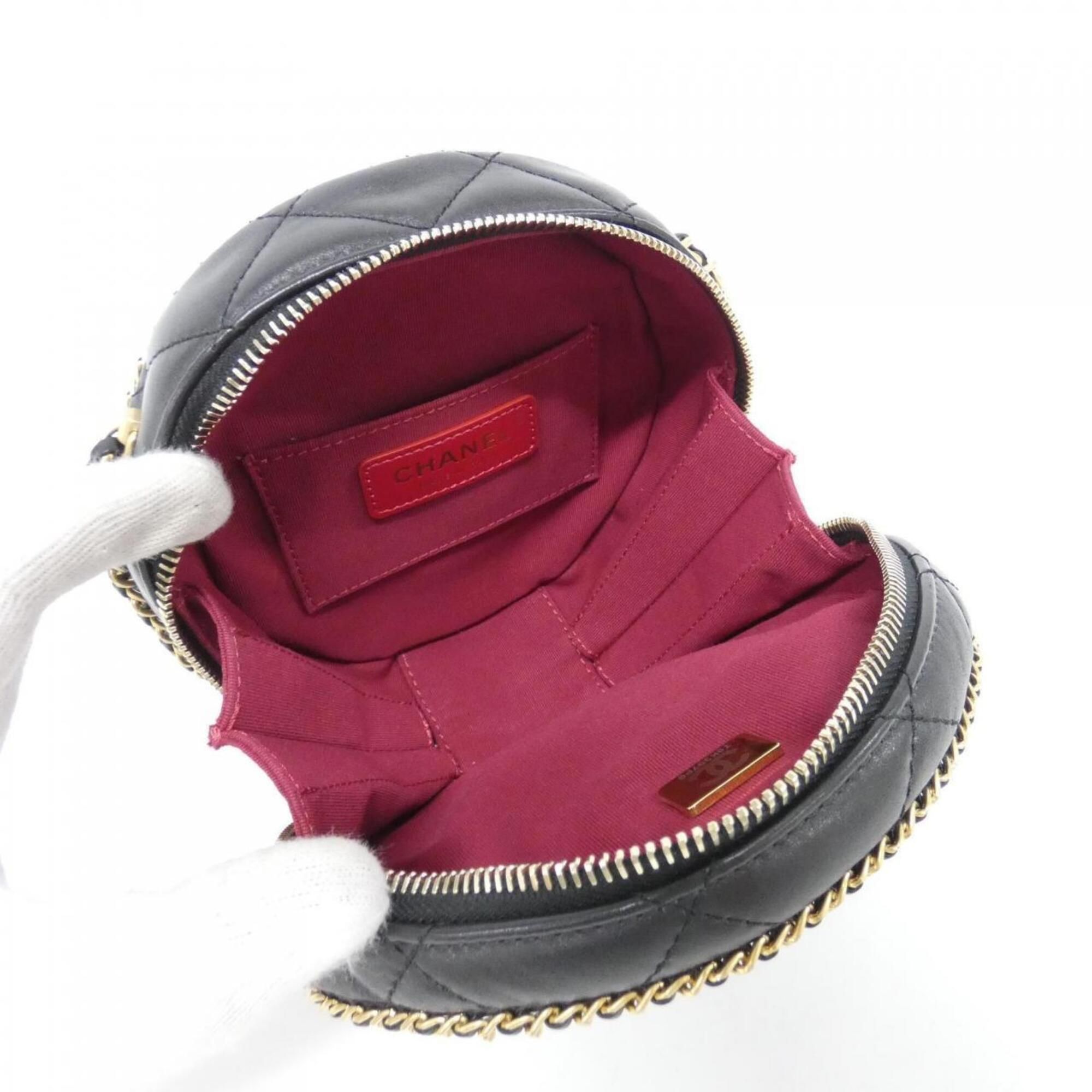 Leather Shoulder Bag (Pre-Owned) - Chanel - Modalova